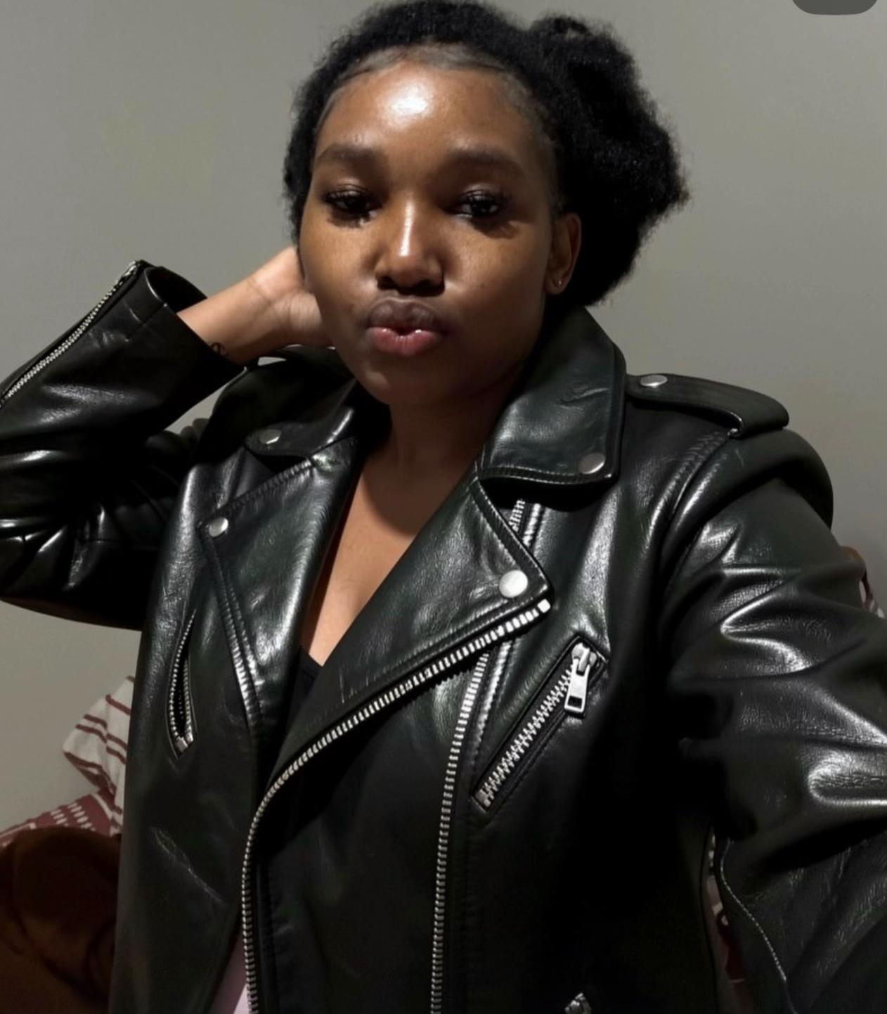 @Zee Zizibele ❤️