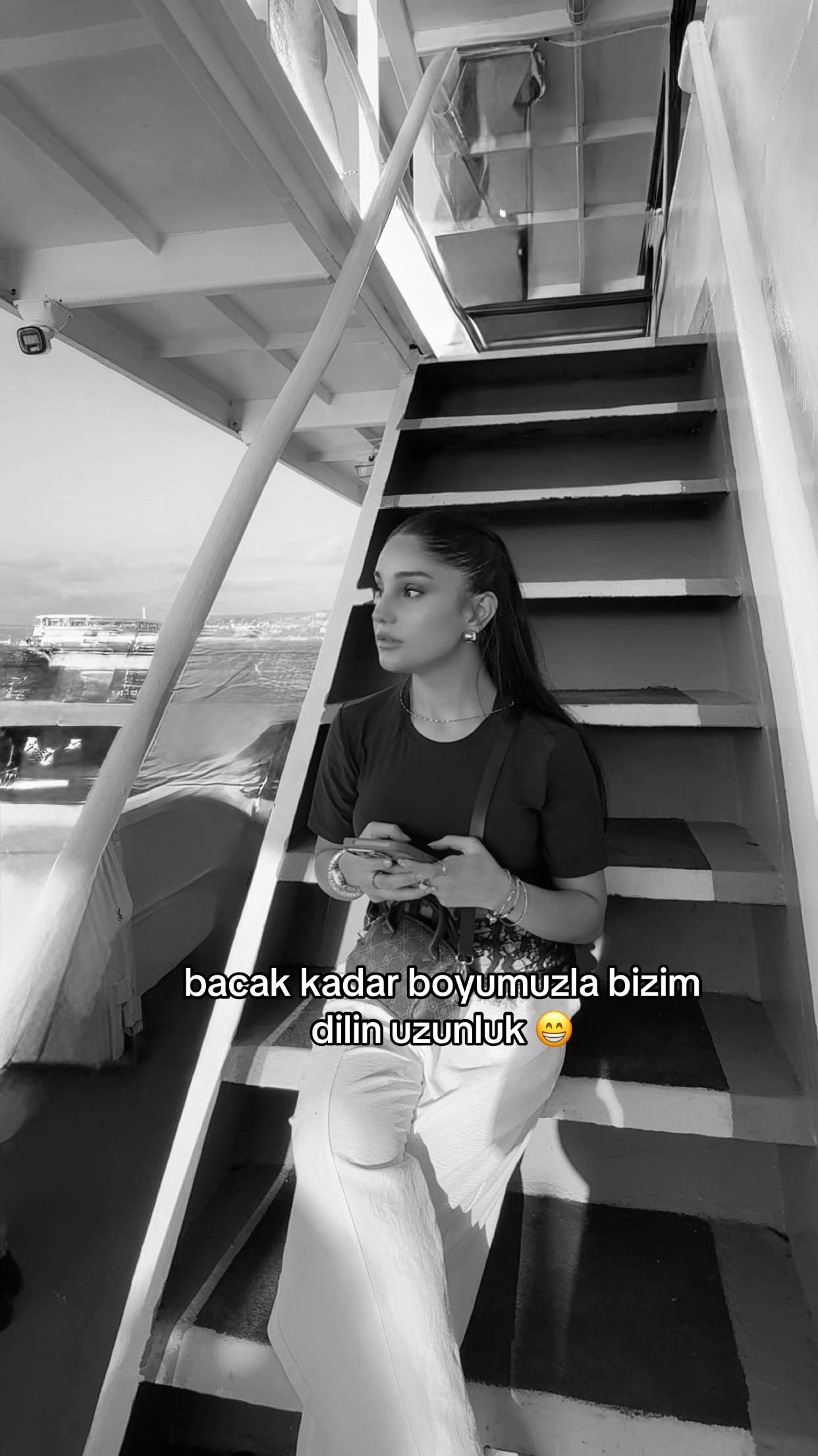 @S&uuml;sl&uuml;&uuml;🦢