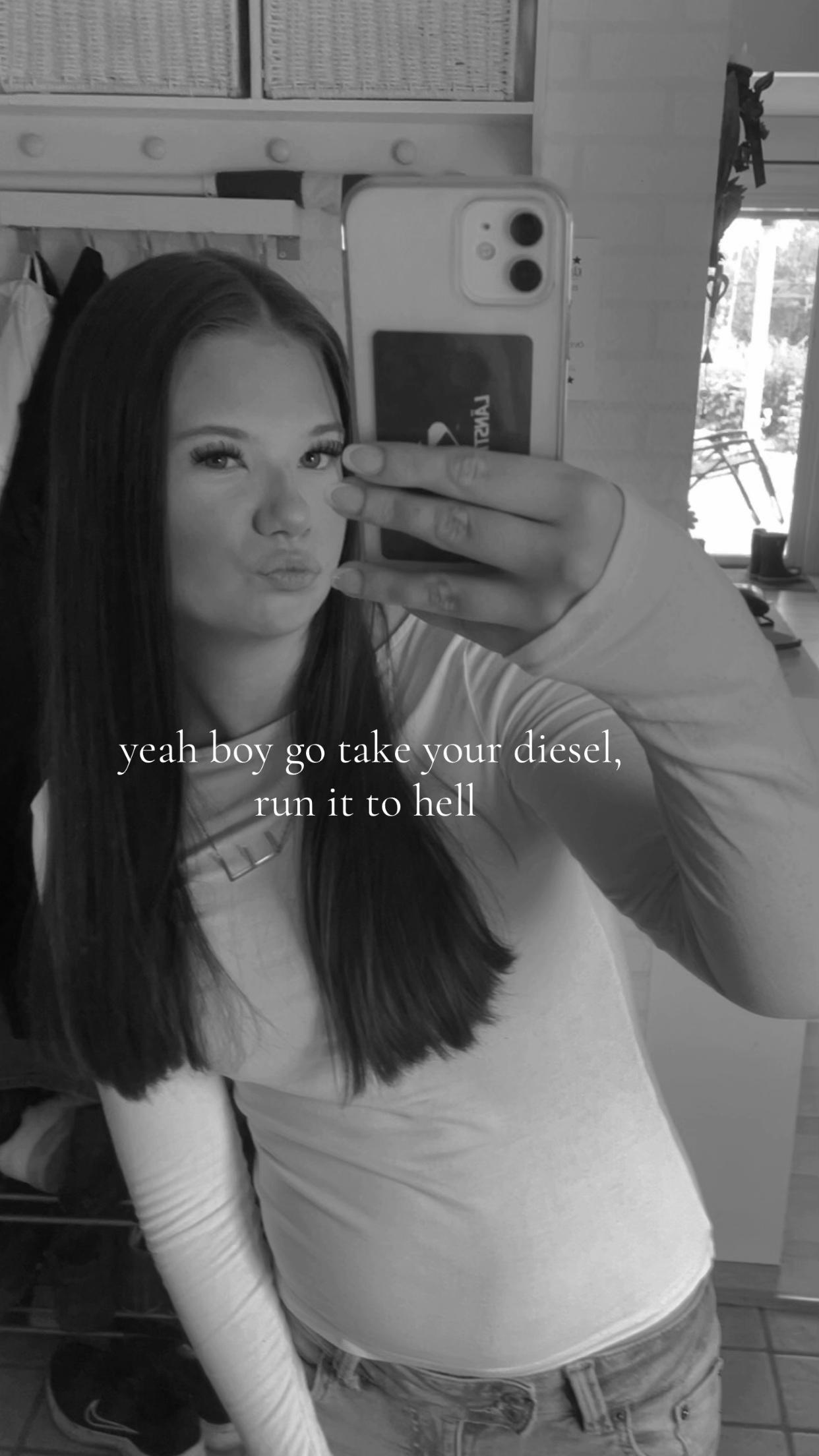 @𝓔𝓿𝓮𝓵𝓲𝓷𝓪