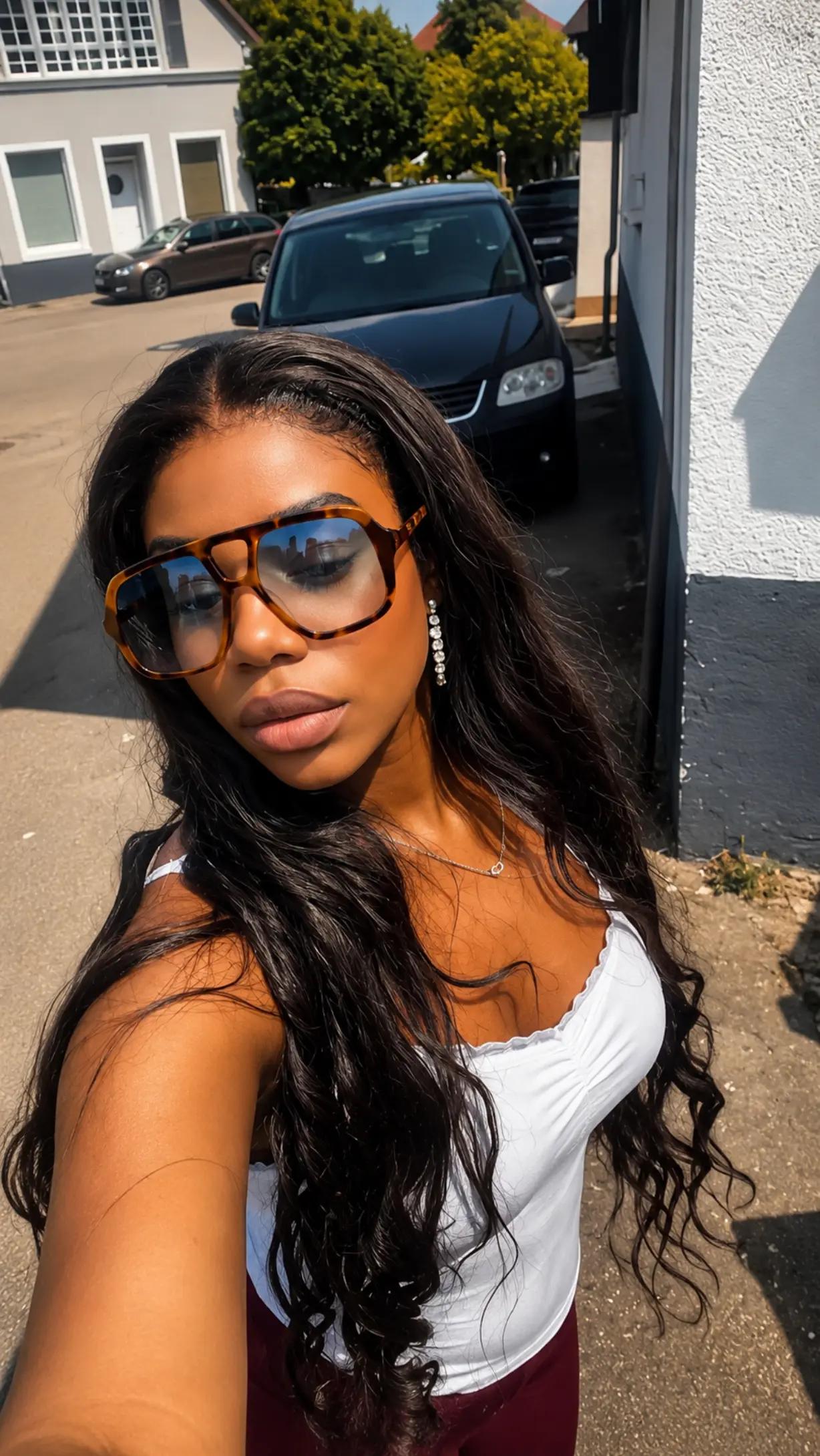 @Magalie Lombo 🌹💜