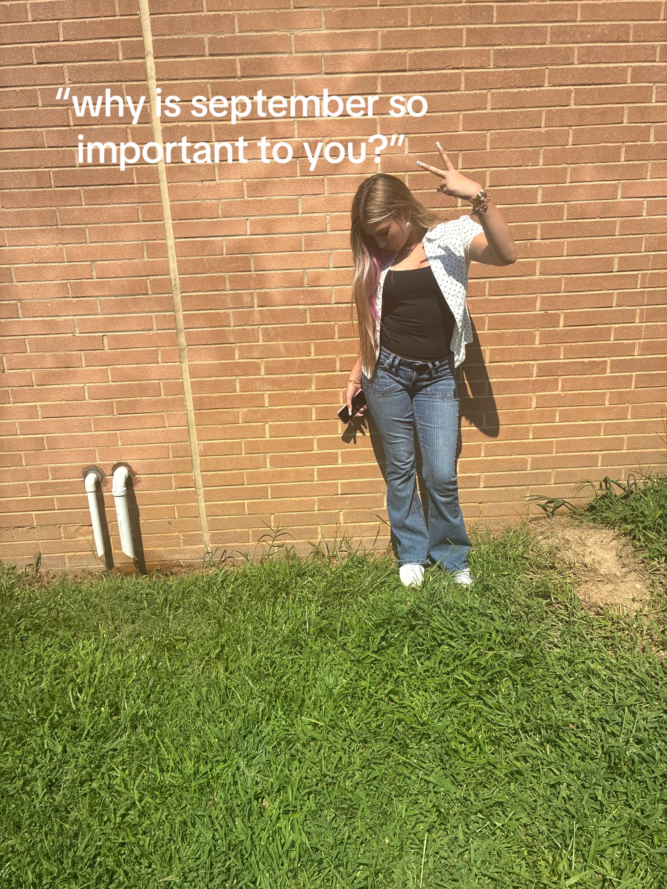 @Bella