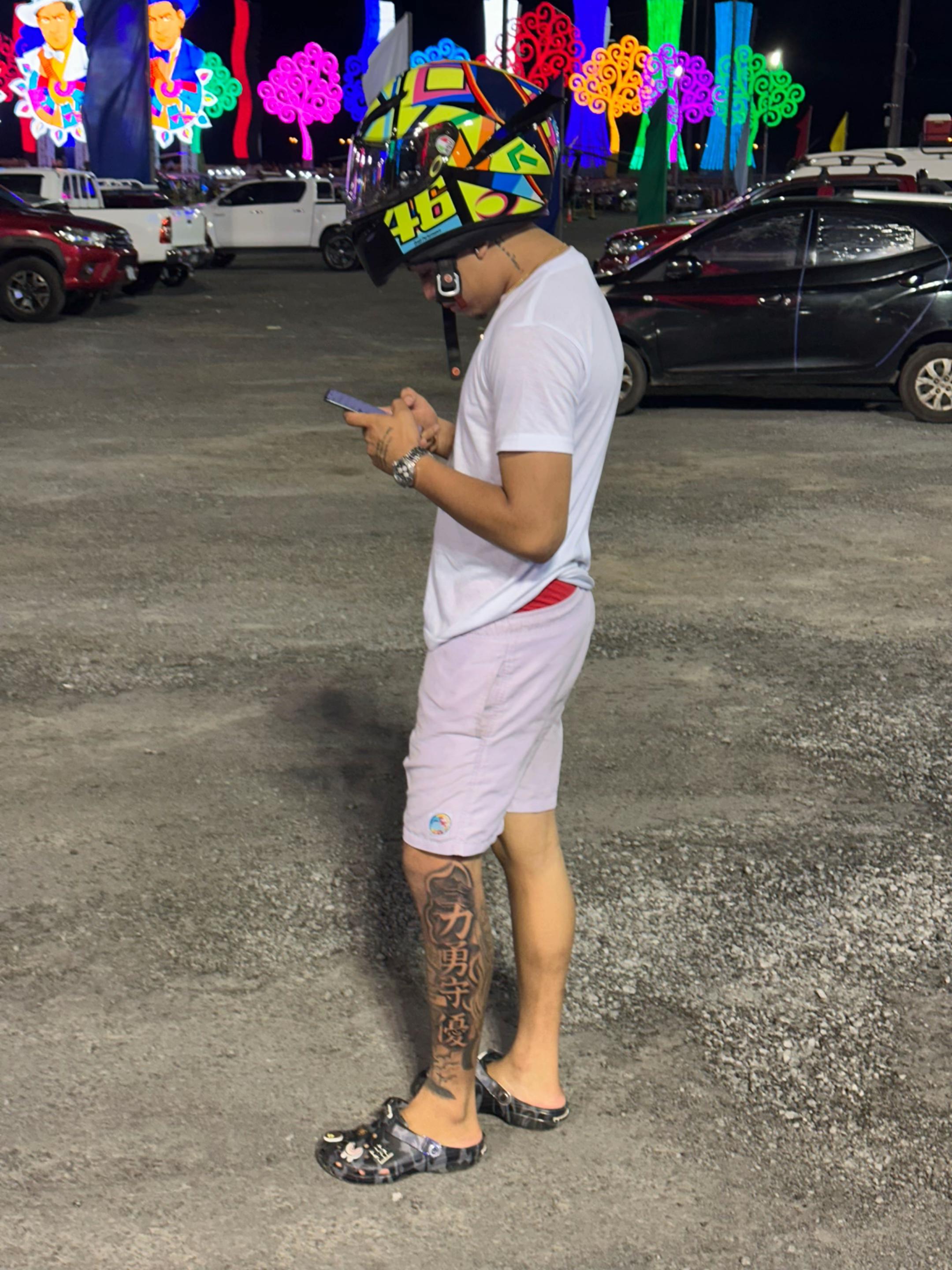 @L U I S ⋆