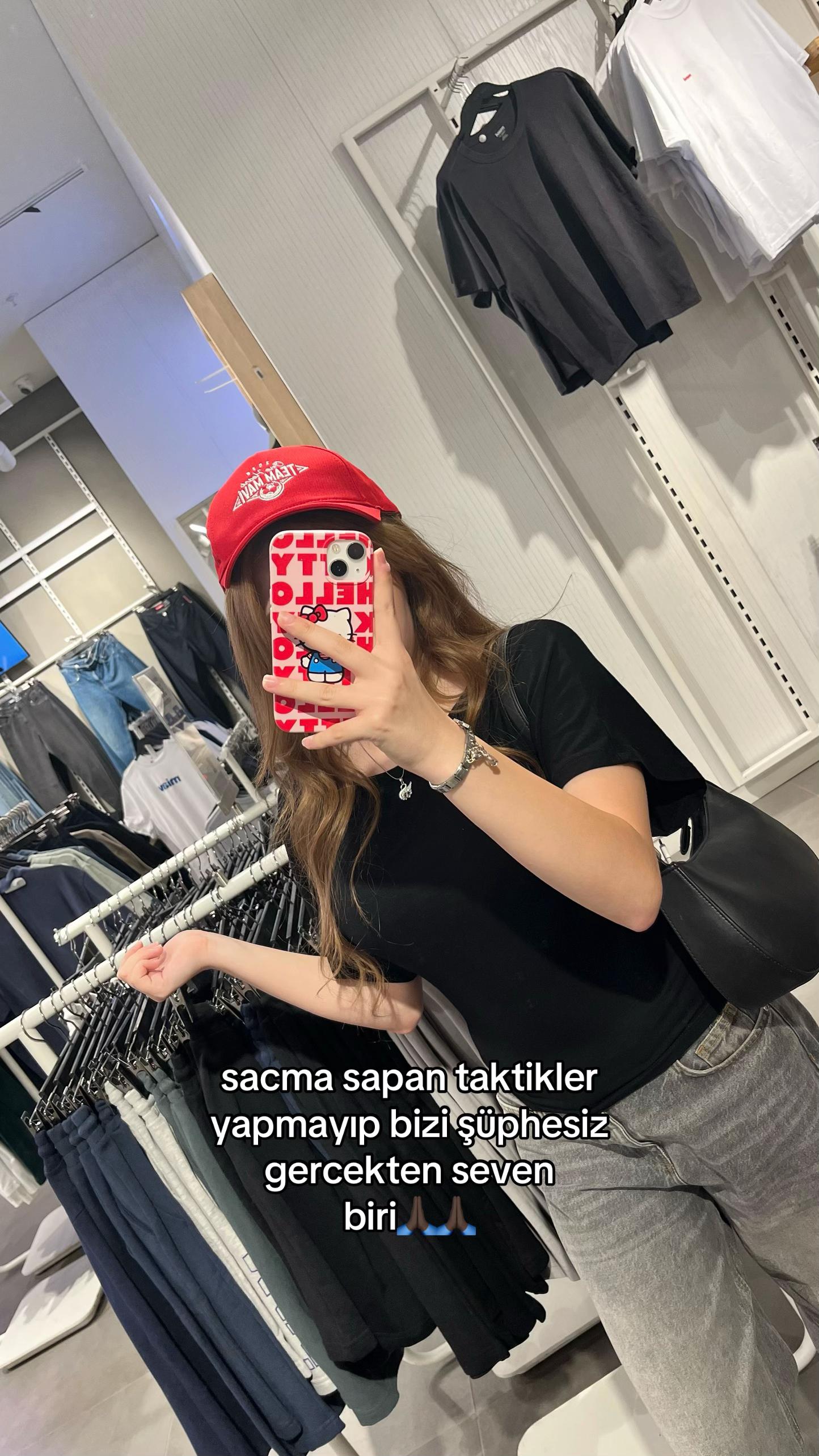 @𝑒𝑠𝑟𝑎⋆