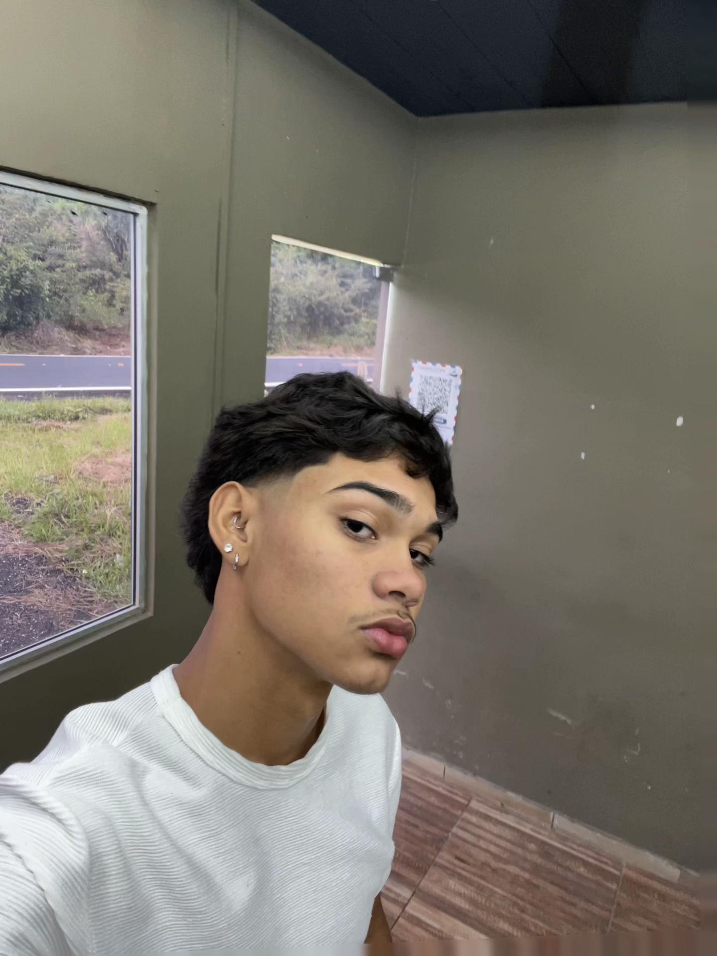 @whosnego