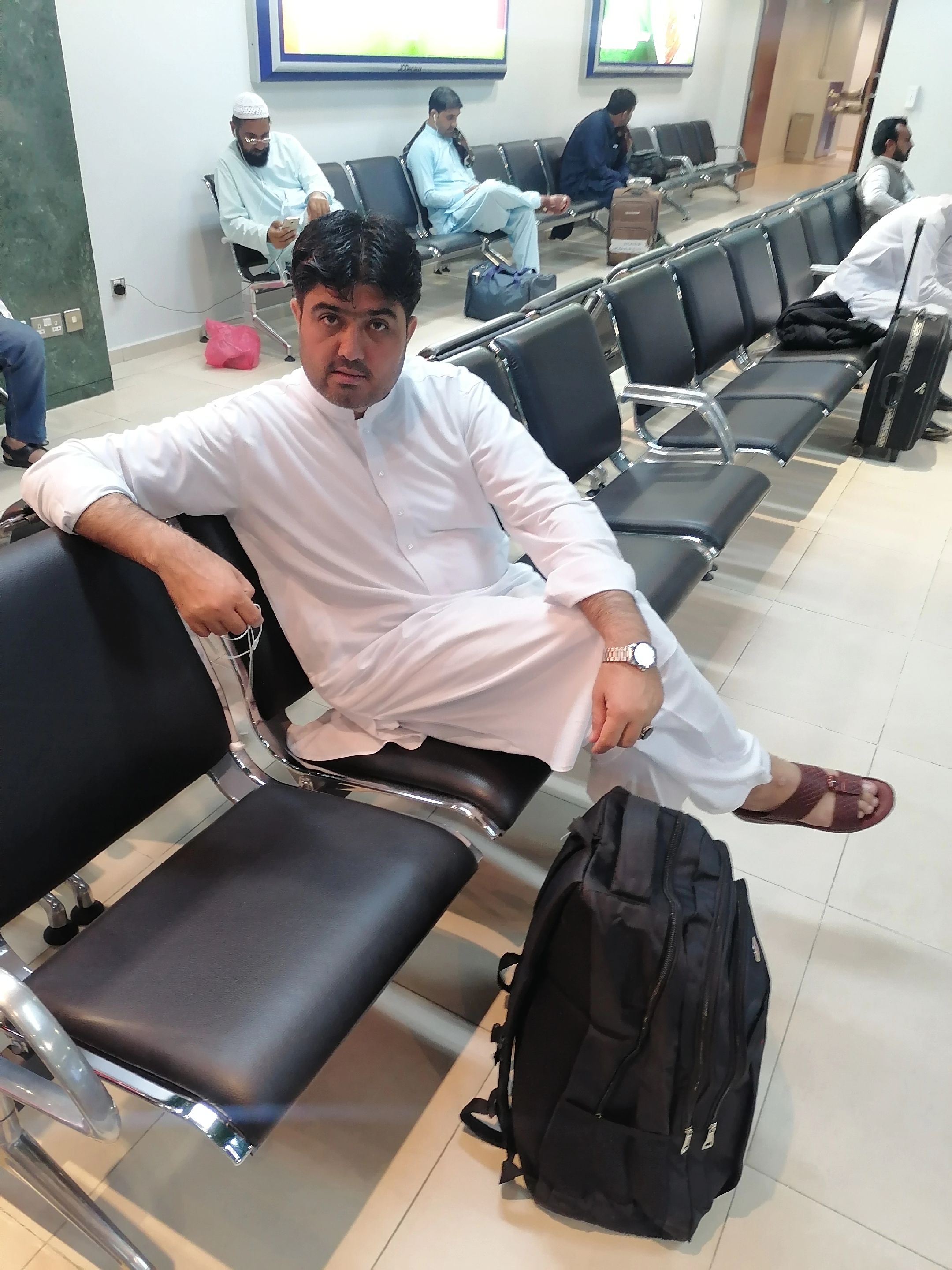 @꧁🇵🇰D R. Sharif 🇦🇪꧂