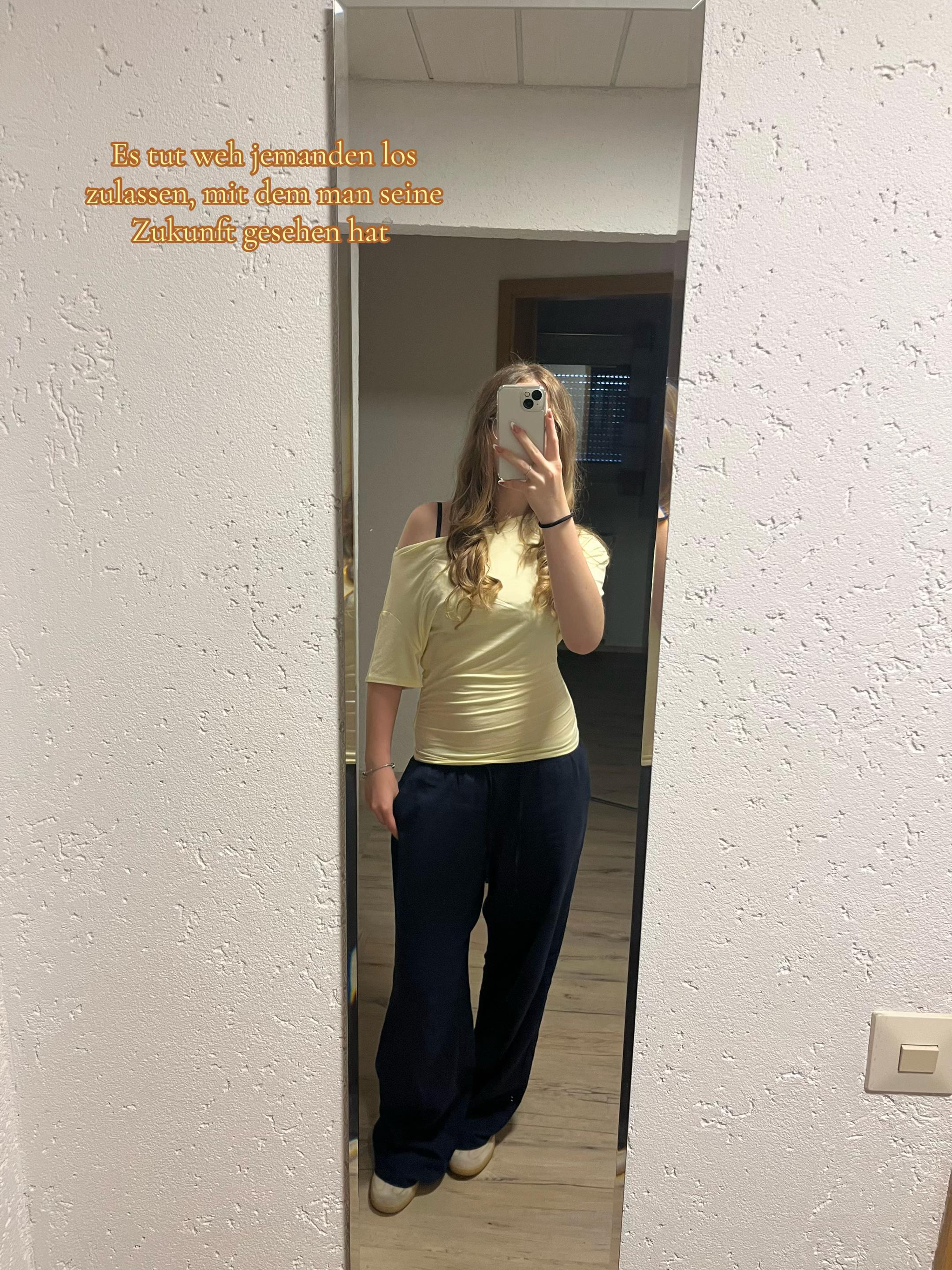 @𝒜𝓃𝓃𝒶𝒶𝒶𝒶𝒶