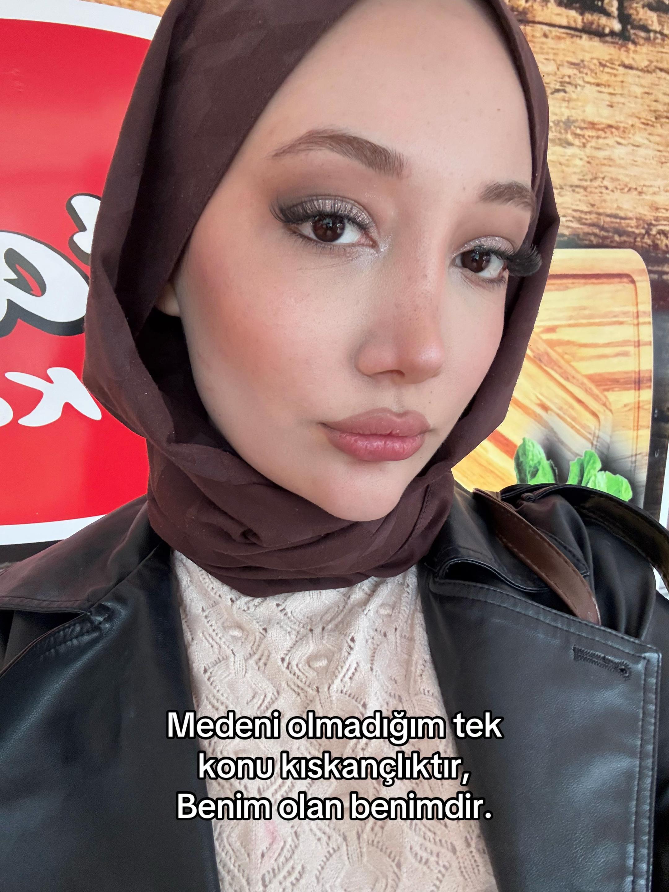 @𝐄𝐯𝐢𝐧