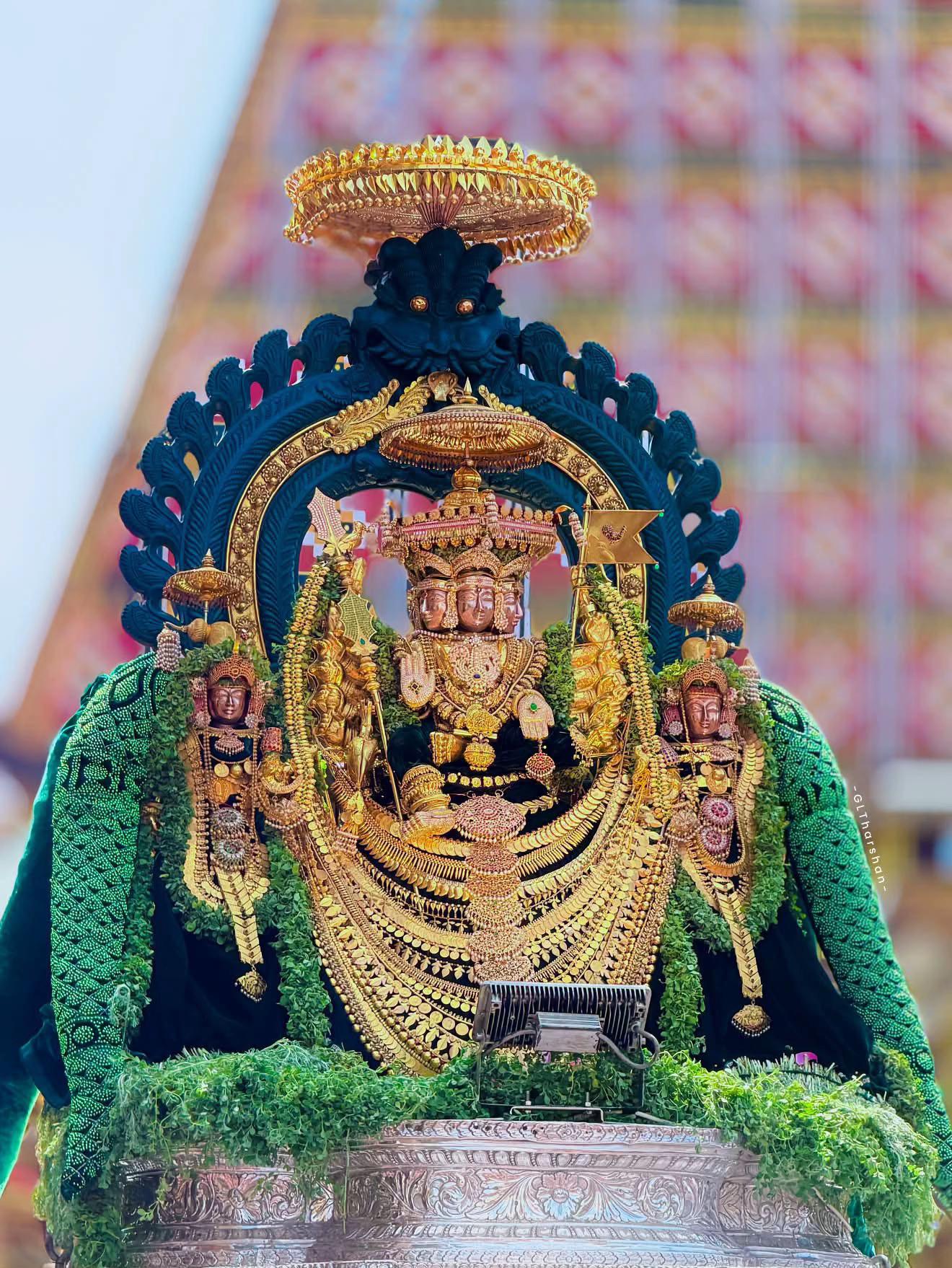 @Mathura🇬🇧🇬🇧🕉️