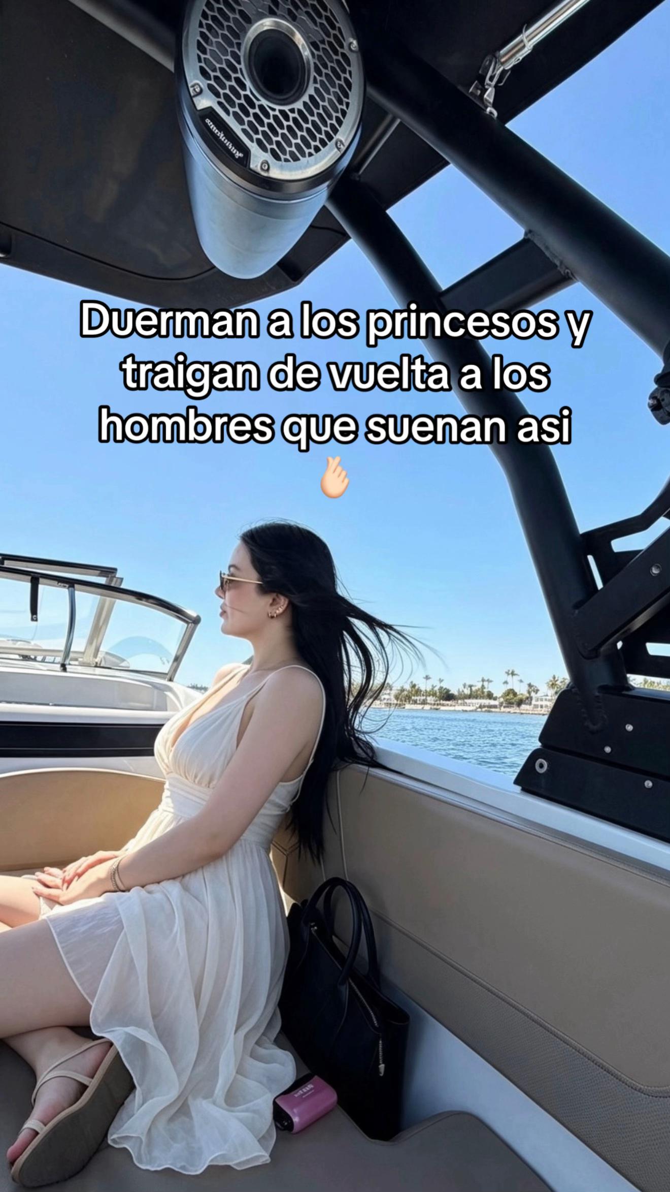 @_444mariela