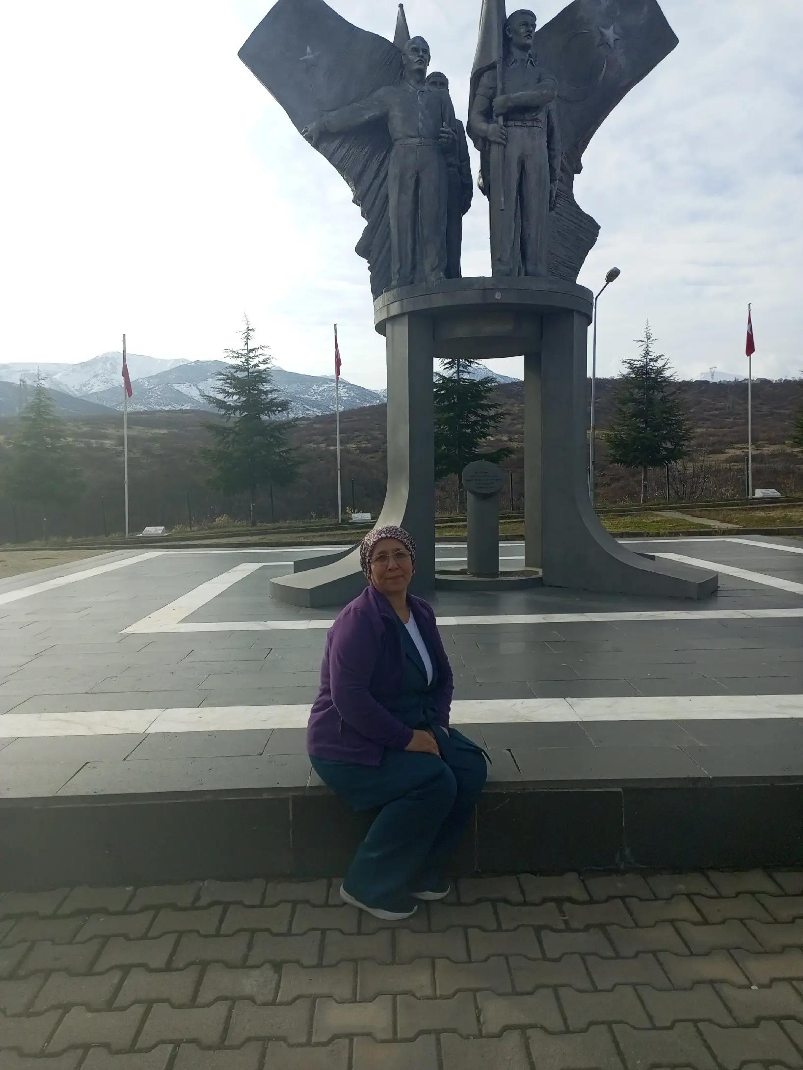 @yaprak d&ouml;k&uuml;m&uuml;