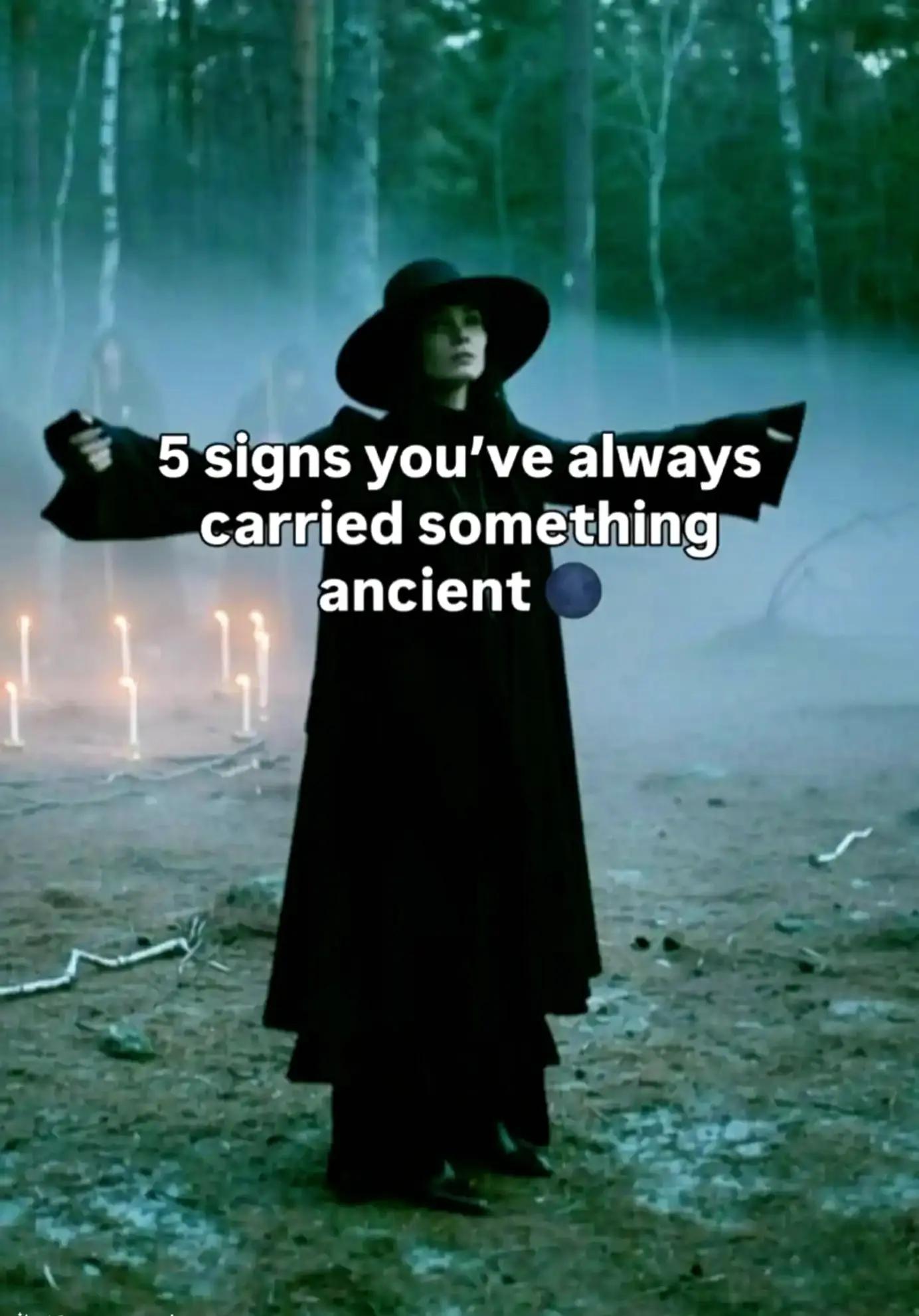 @The Witch Of Creepy Hollow