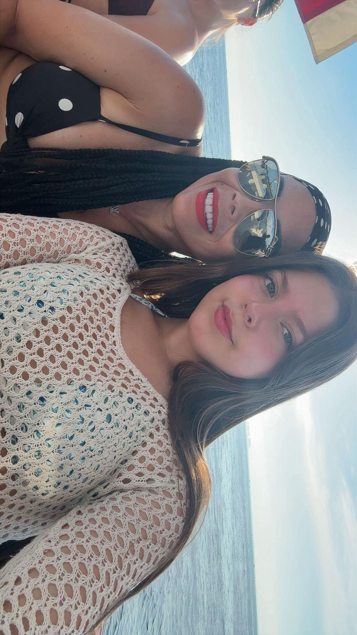 @Ivana y Nina