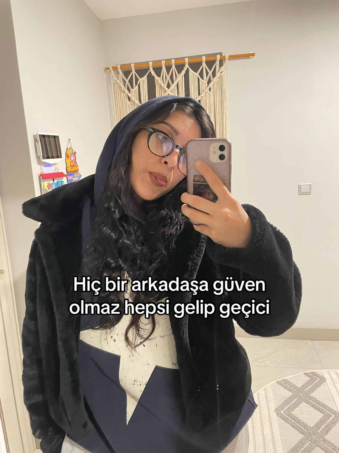 @esmerladyyy