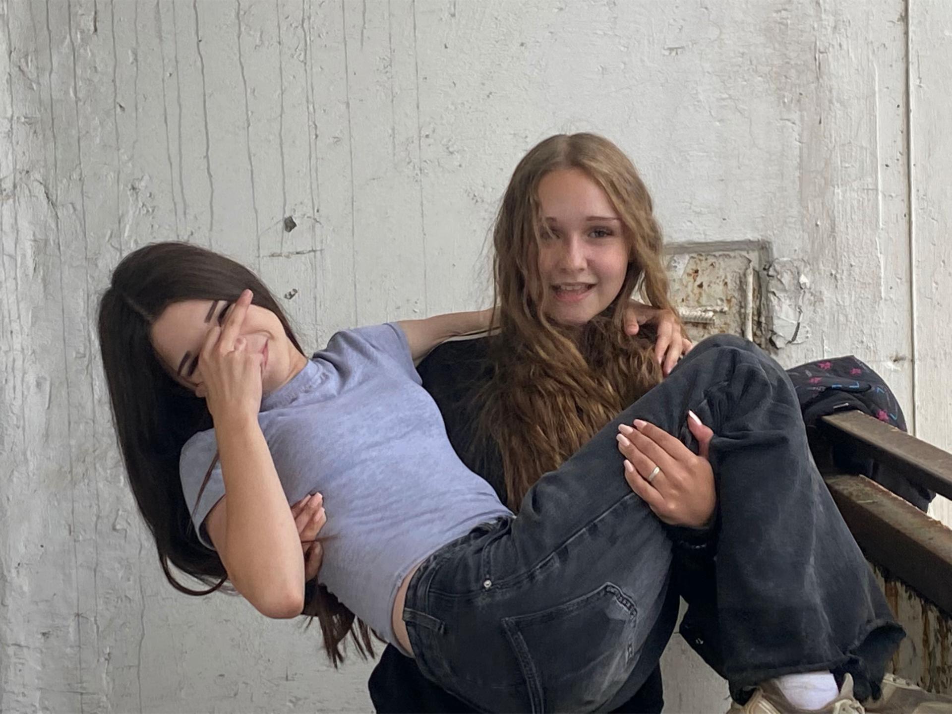@sakyra