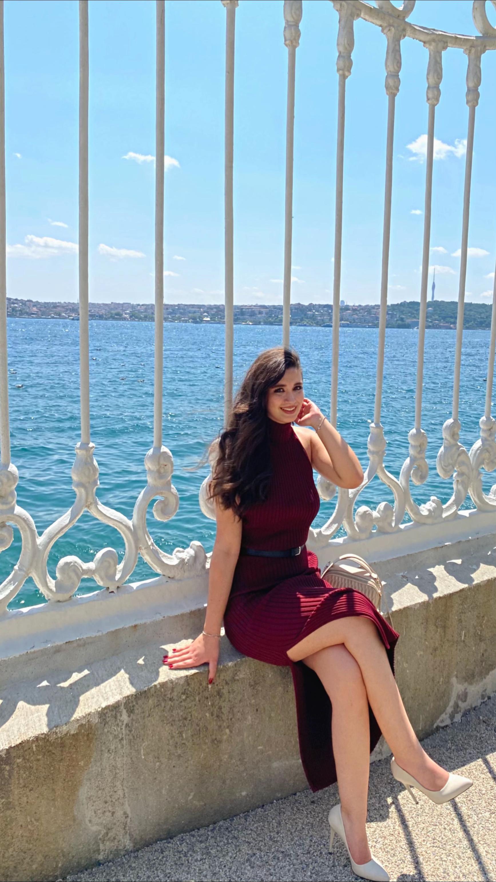 @Neslihandkci