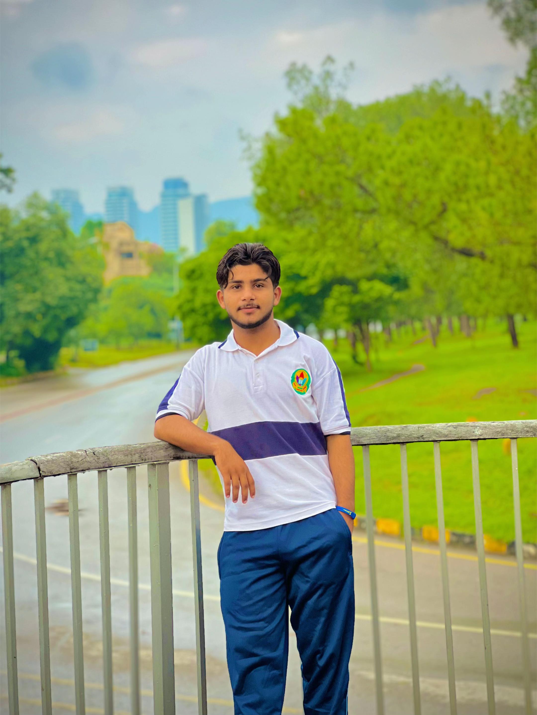 @𝗔ح𝗠𝗘𝗗 👑💸
