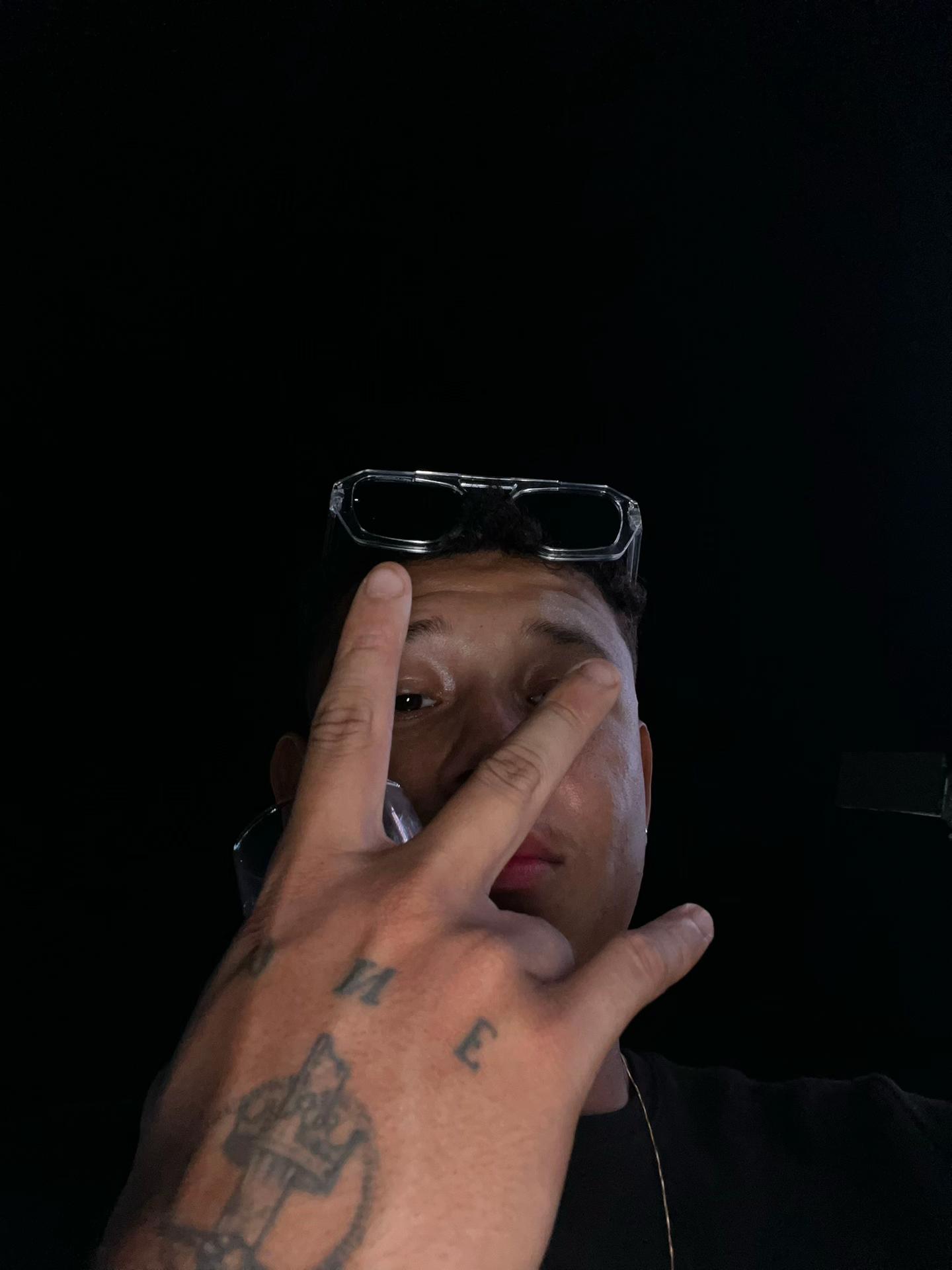 @goldenboy 🤴🏼