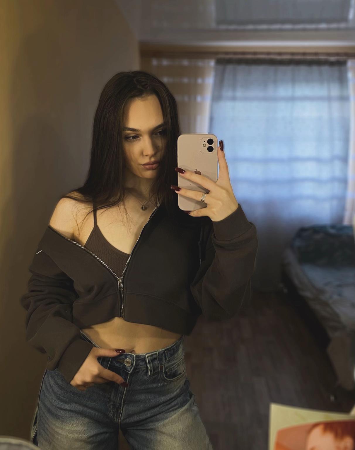 @Yuzhakovaa