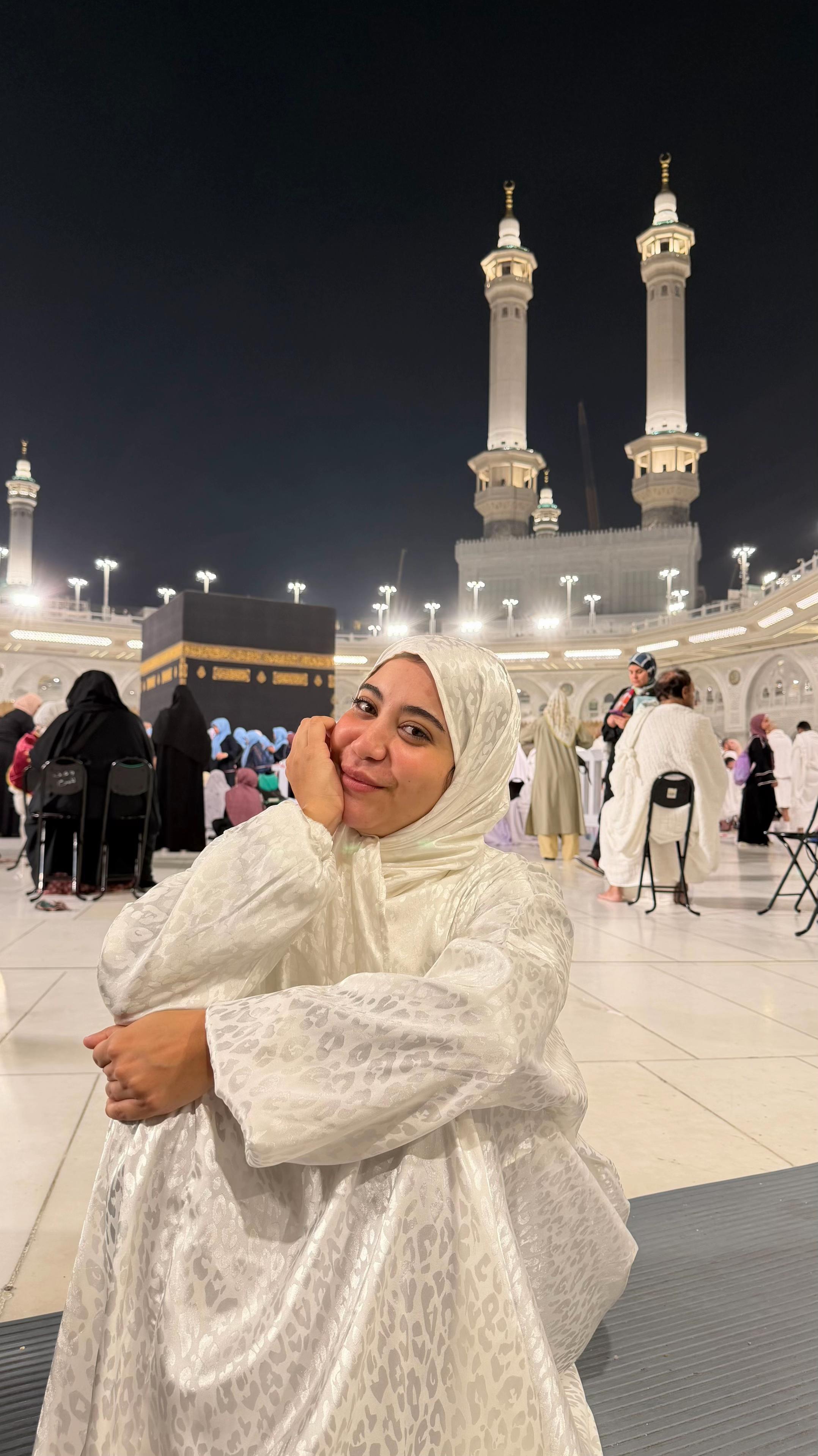 @zainabshoieb