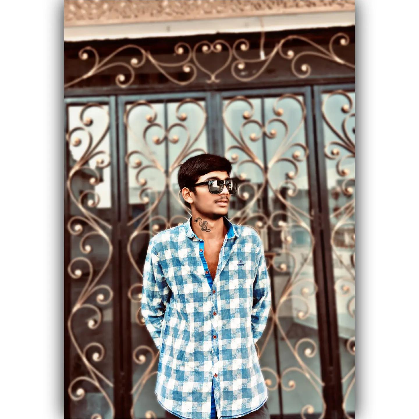 @♕𝒊𝑻𝒔 𝑴𝒆 𝑽𝑺 𝑴𝒆♕