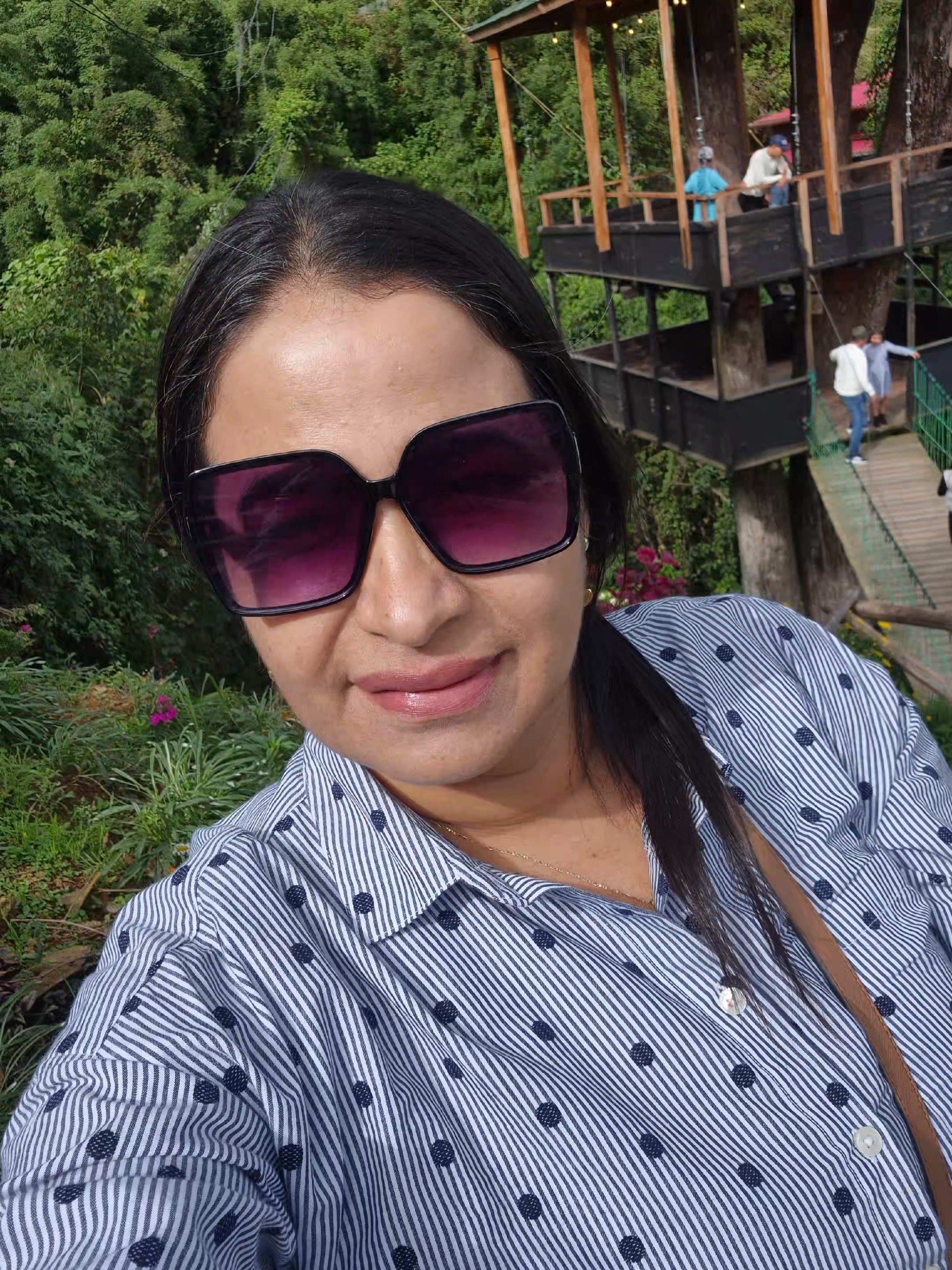 @MCOM