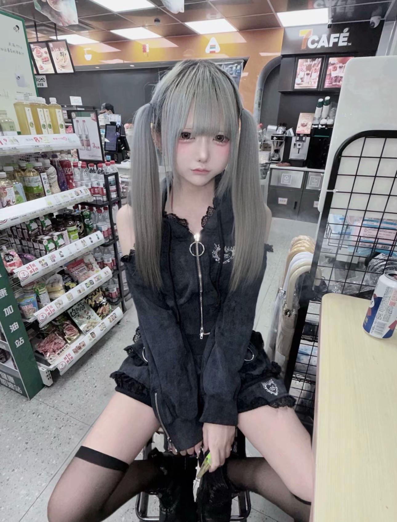 @愛吃羊肉的貪吃羊🐑
