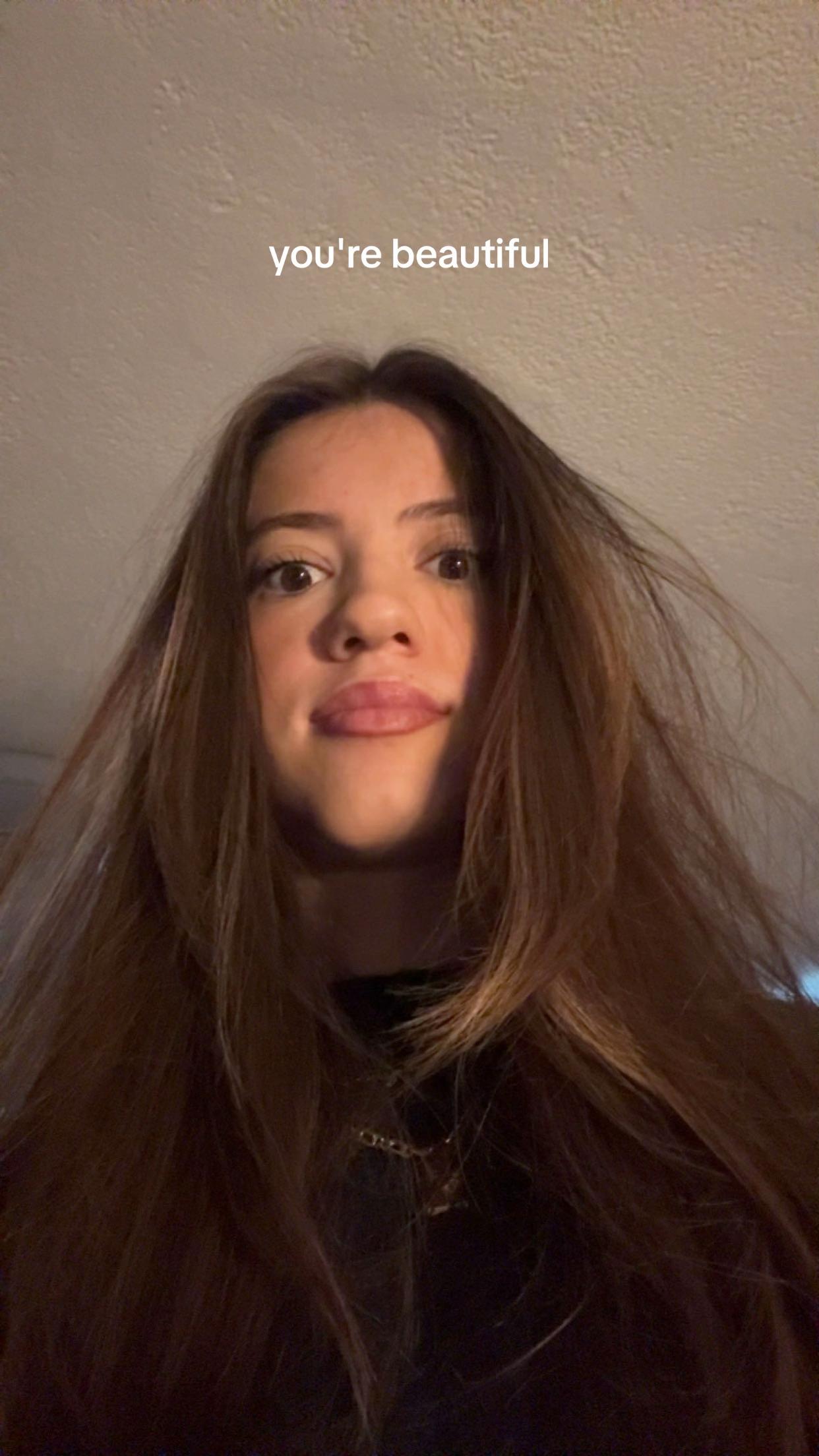 @𝐬𝐚𝐫𝐚