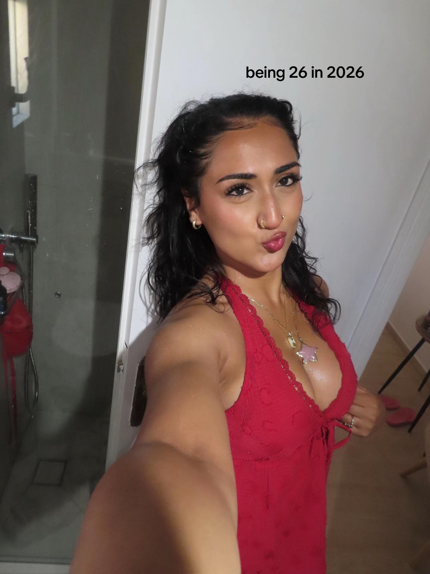 @⋆·˚˚°✦ 𝕗𝕒𝕣𝕒𝕙 ✦°˚˚·⋆