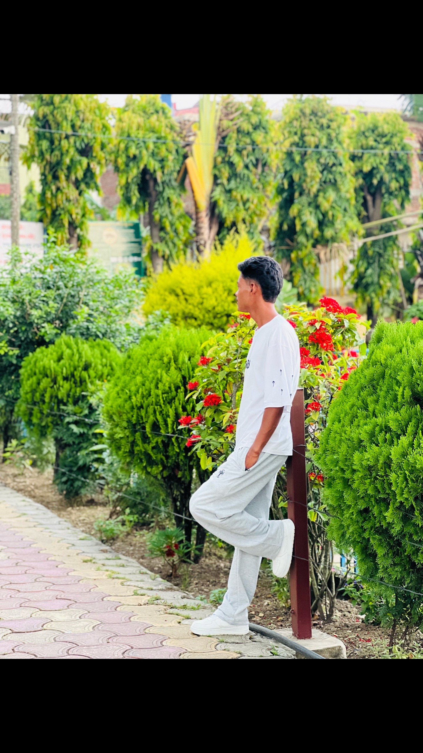 @दिपक तामाङ 