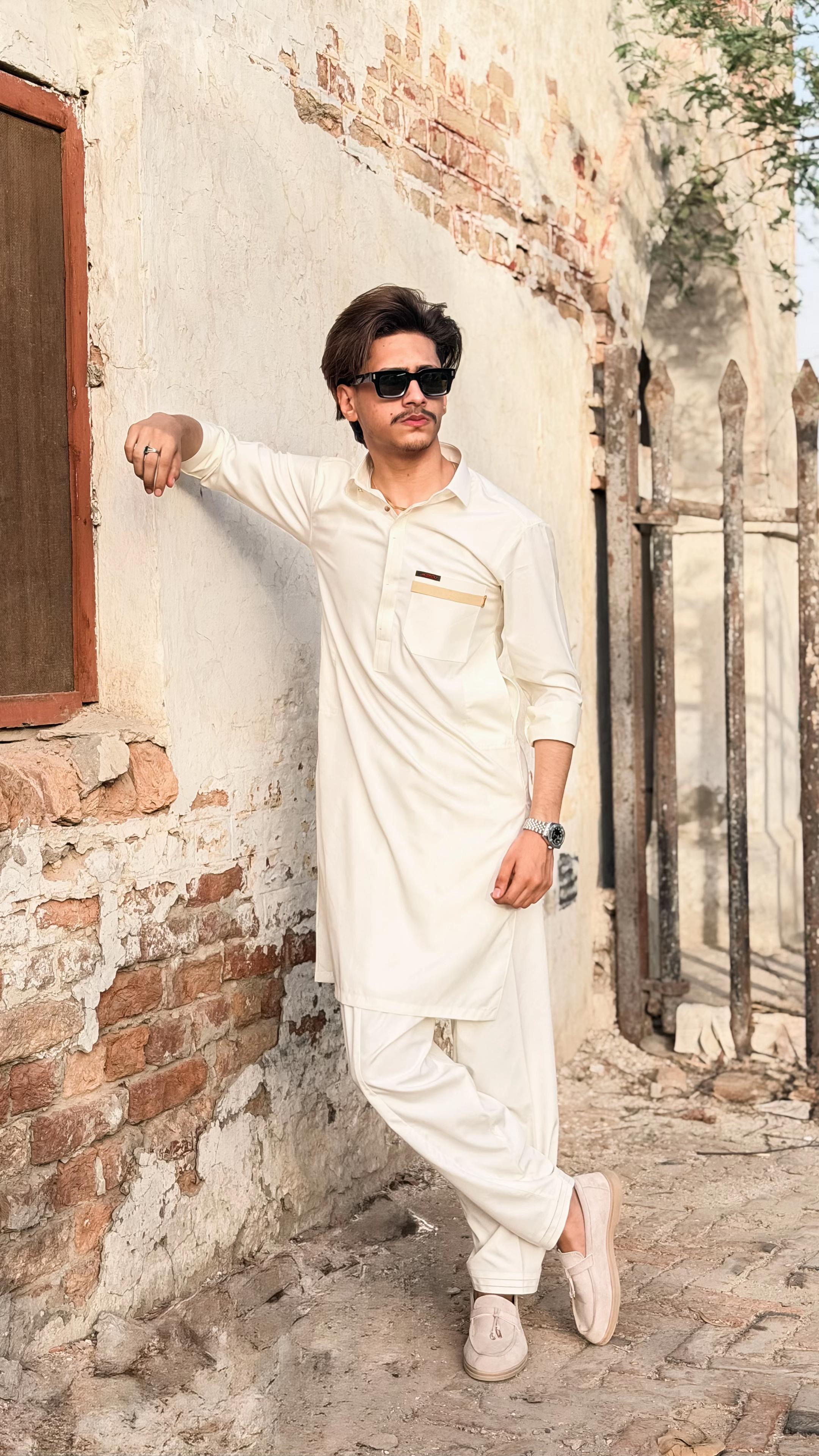 @ہادی خان 🦇