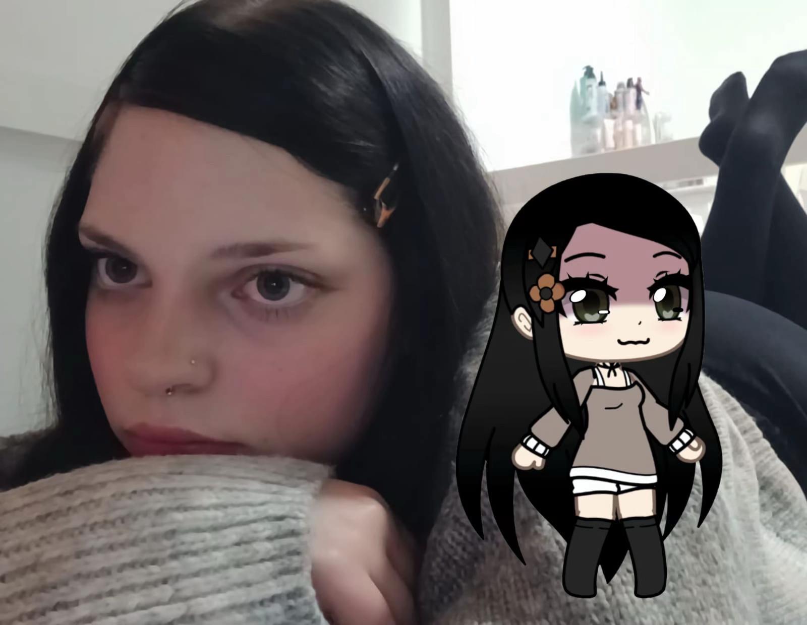 @✦