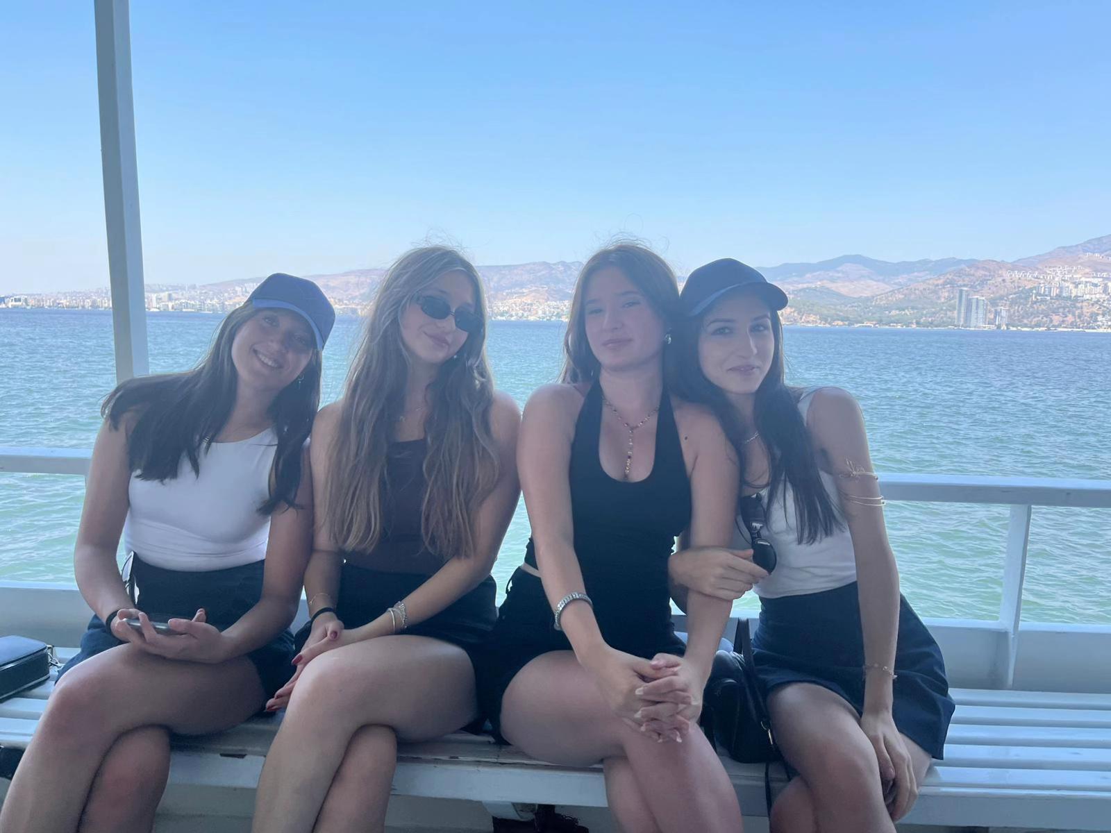 @Eyloli