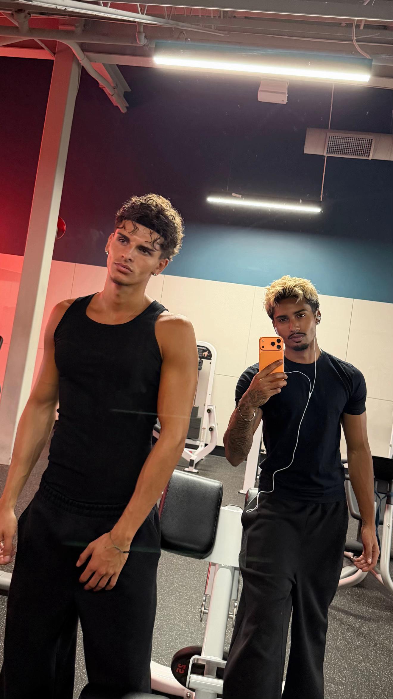 @chris.nikoo