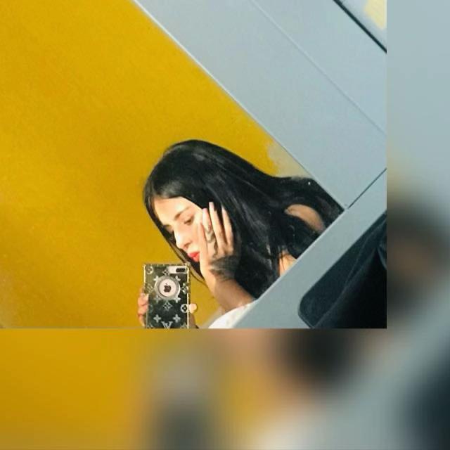 @VICTORIA REYNOSO