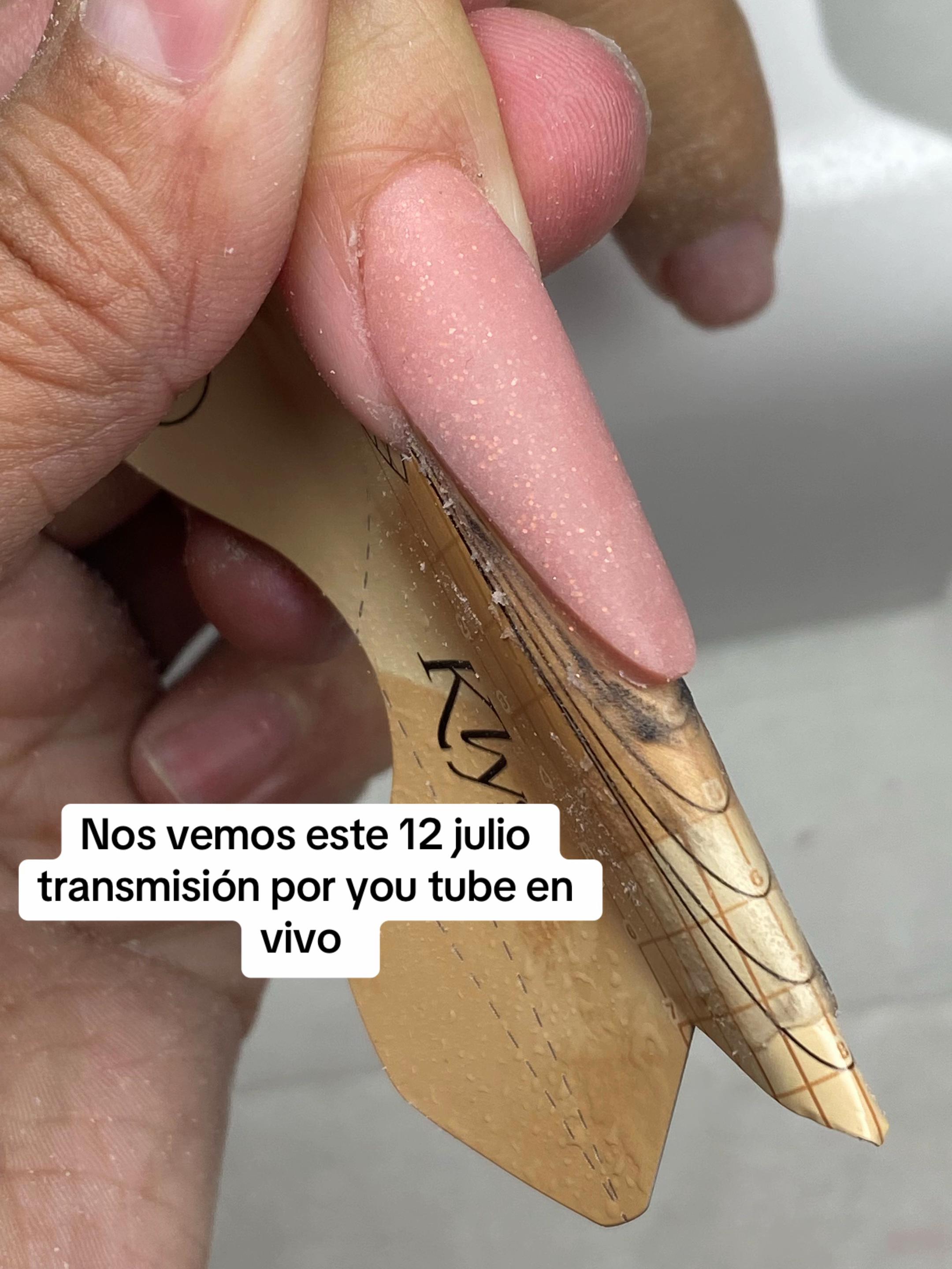 @Prismanails_