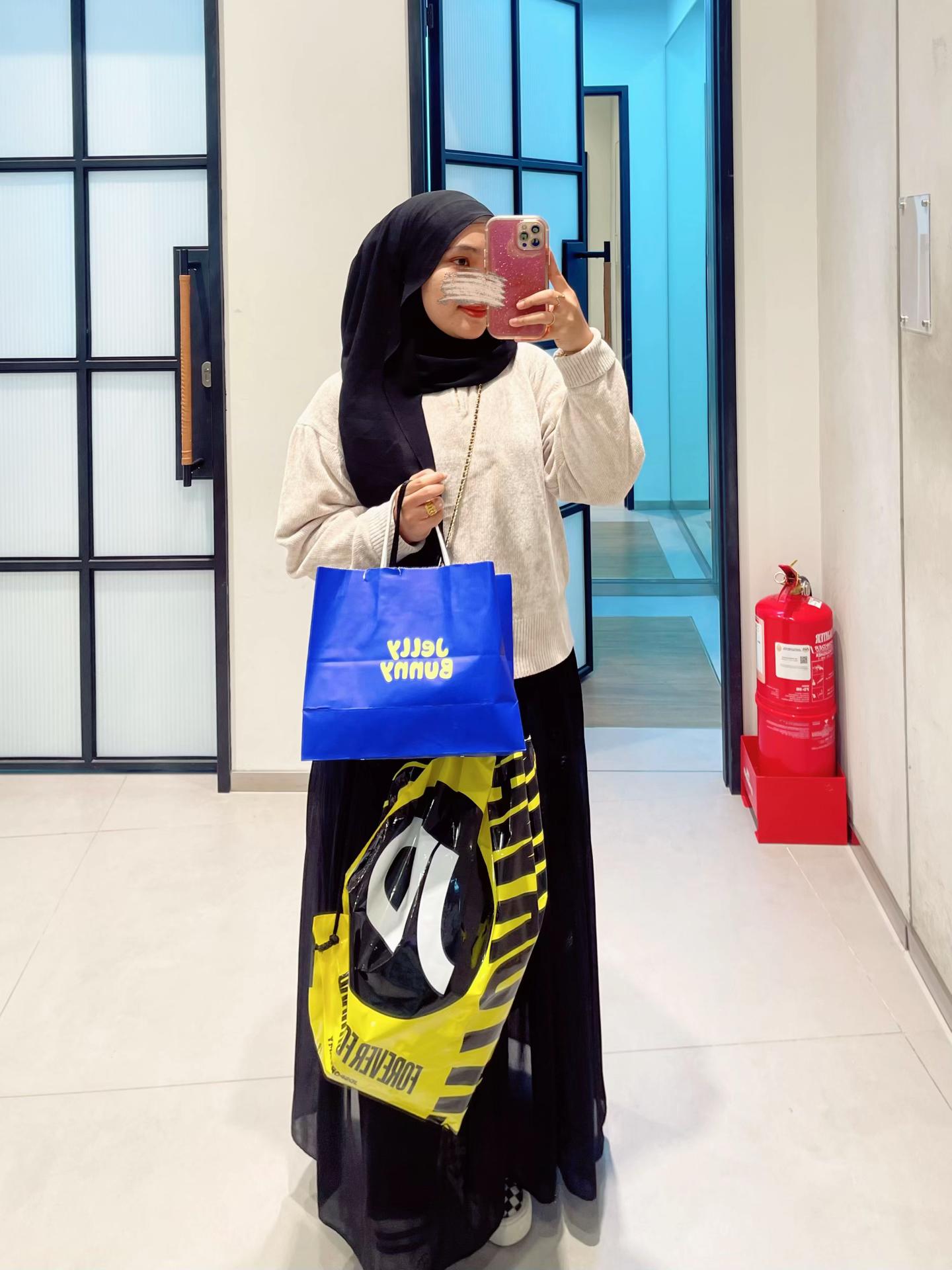 @NadzirahAqilah🦋༘⋆