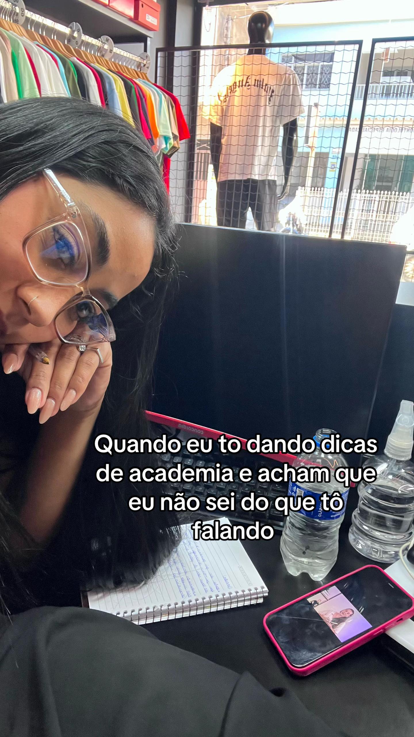 @Lavínia