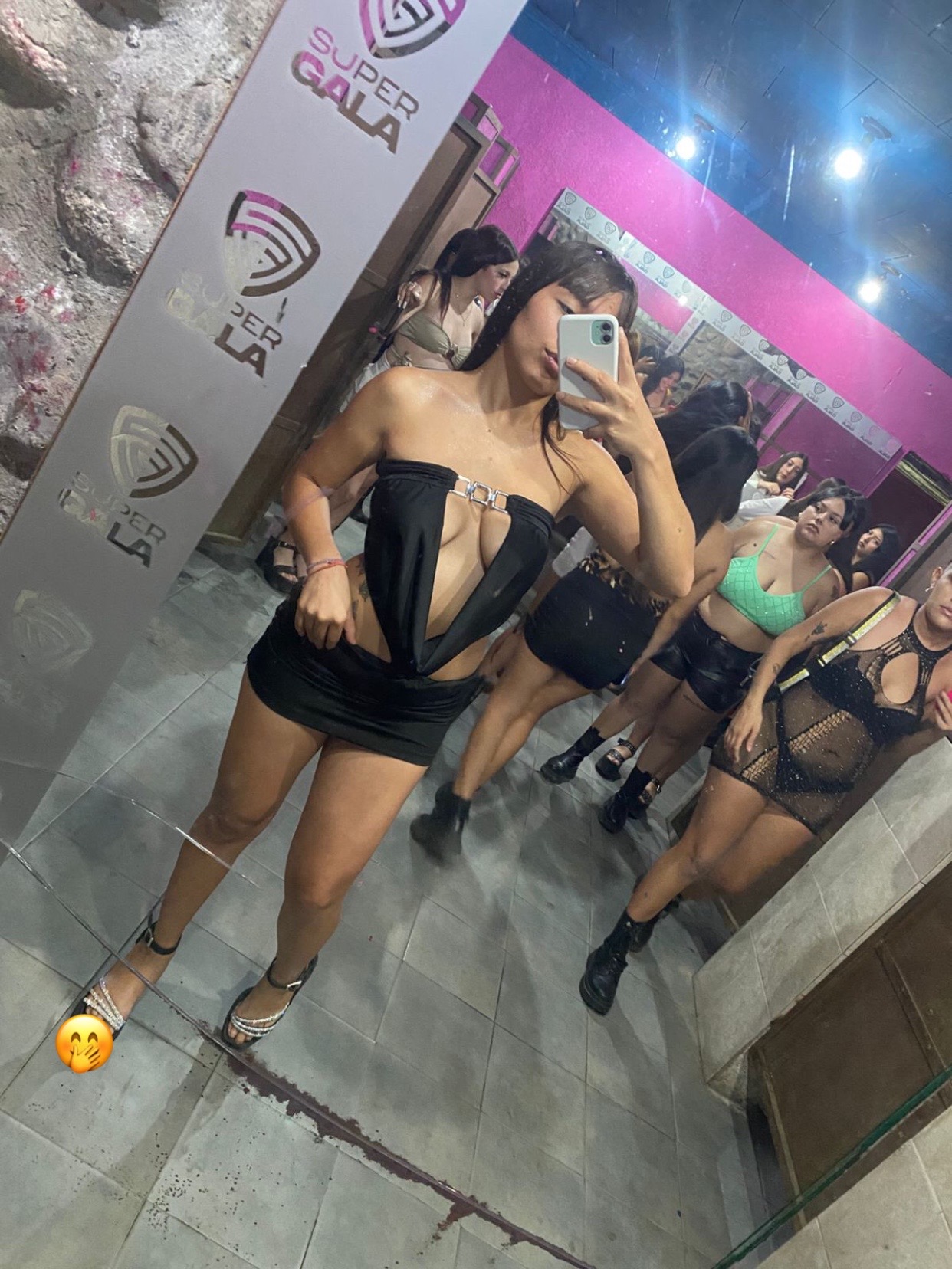 @Ayeee_.04