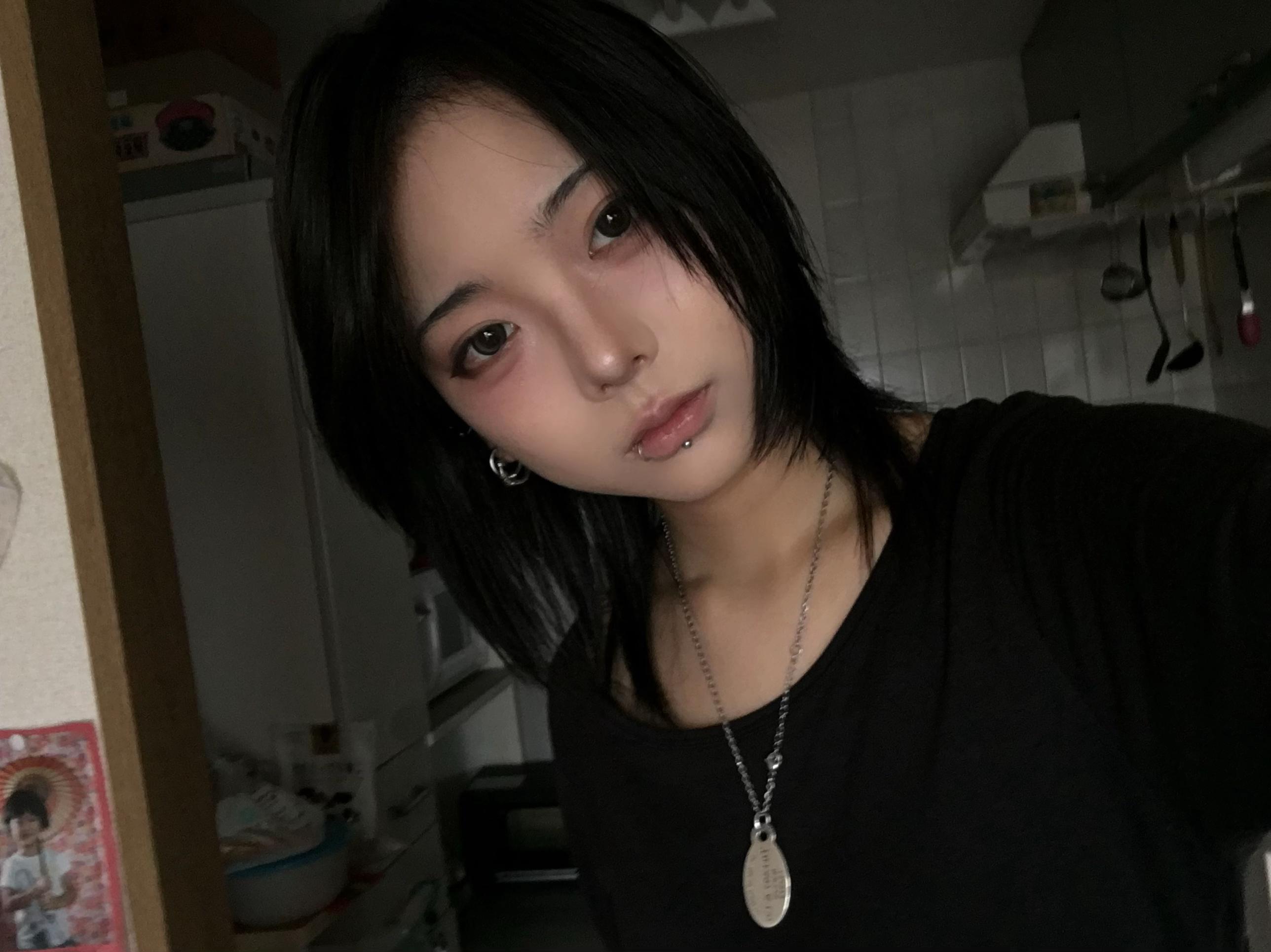 @Aru