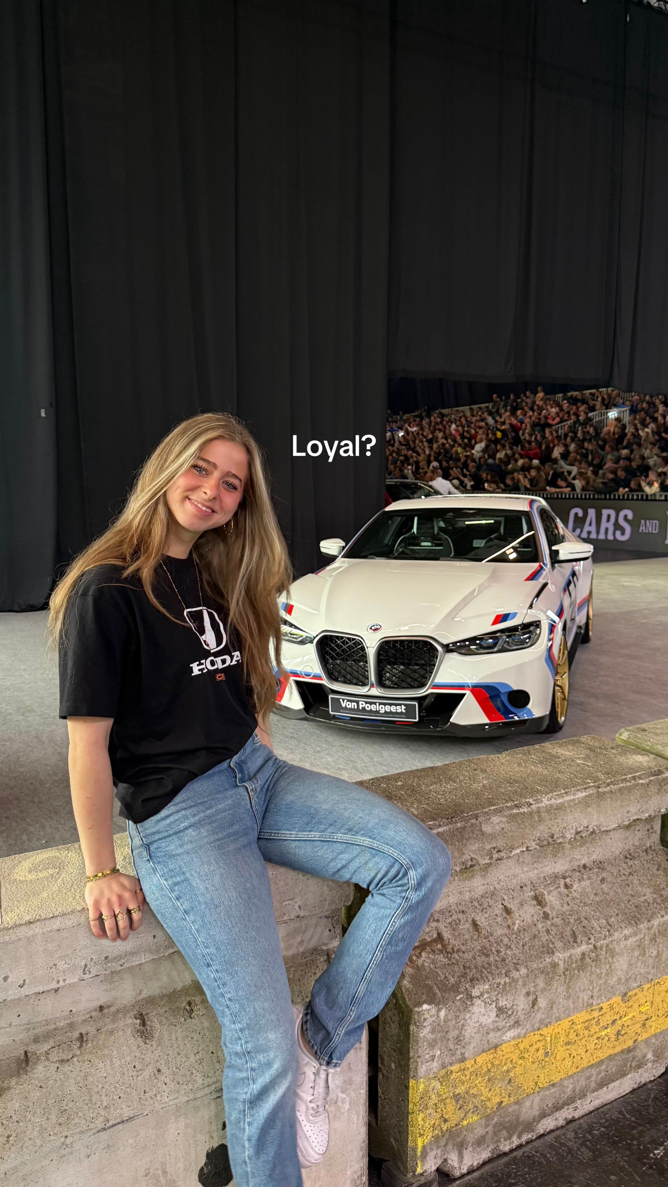 @Cars_byLaura