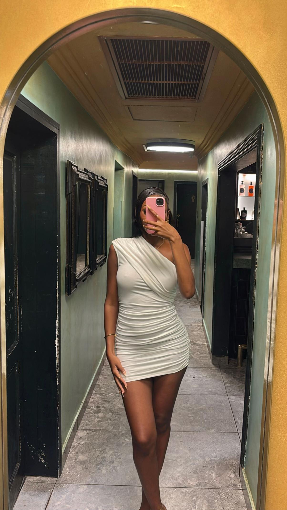 @MirellaAndiswa