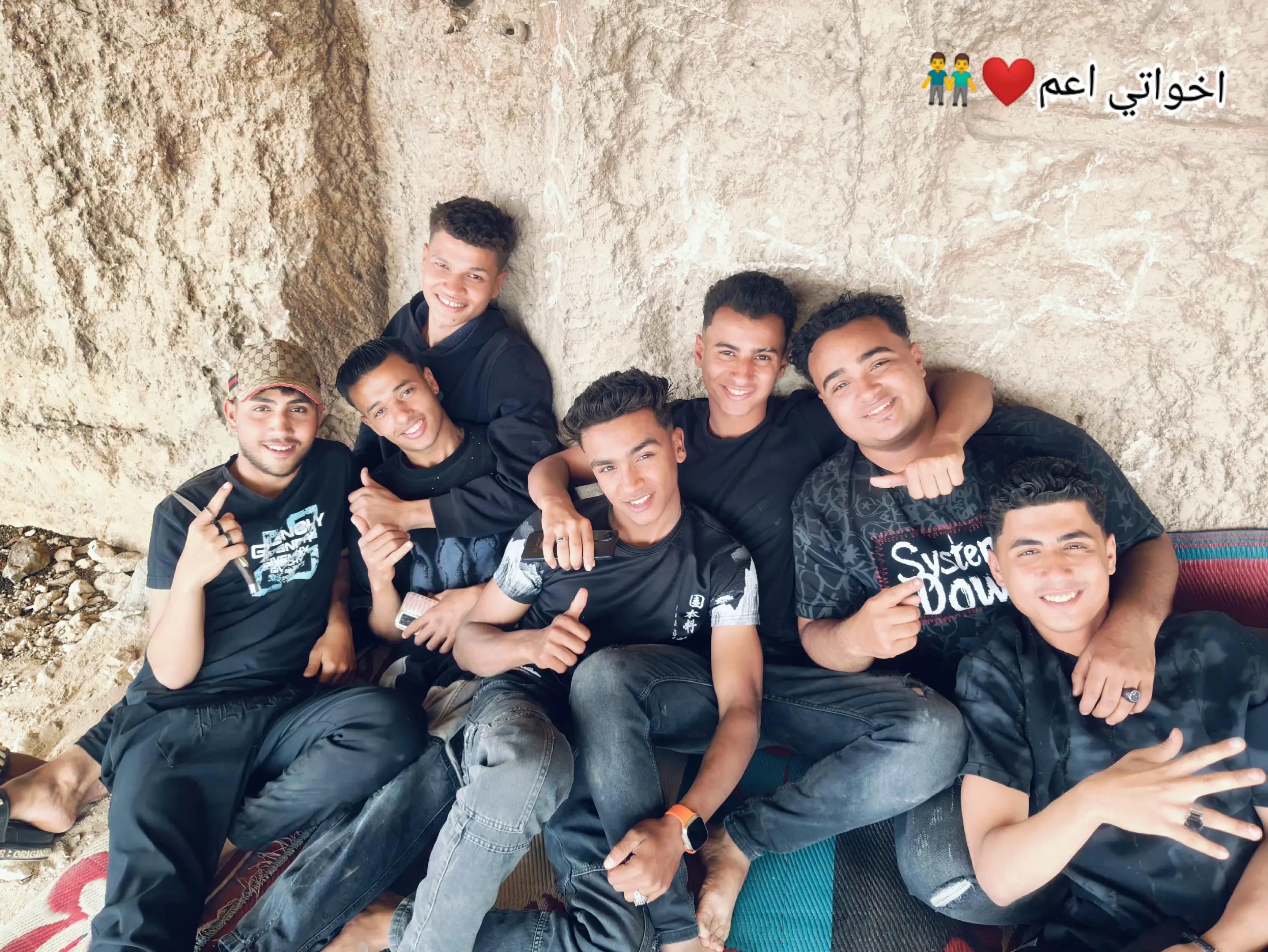 @الــــــ🐺ـــــزوز