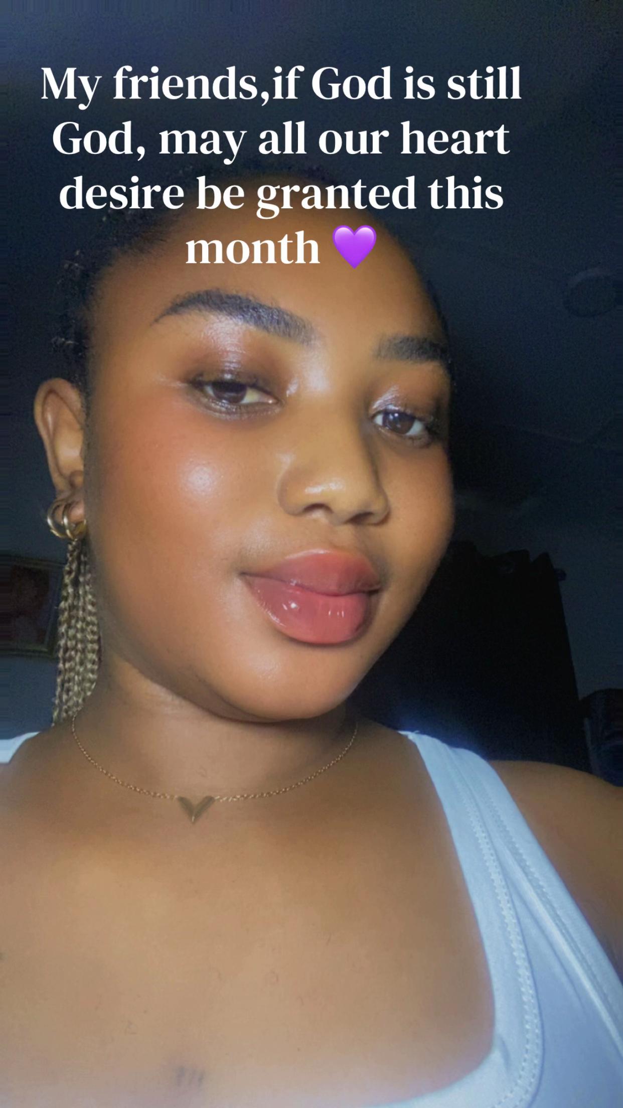 @OLUWASEUN🌸🍭🎀