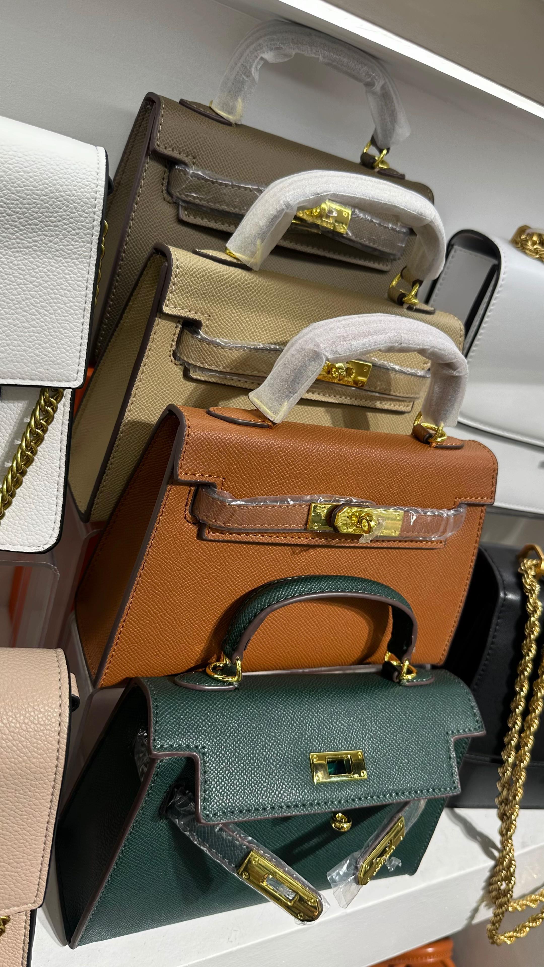 @ZHYAR . LUXE