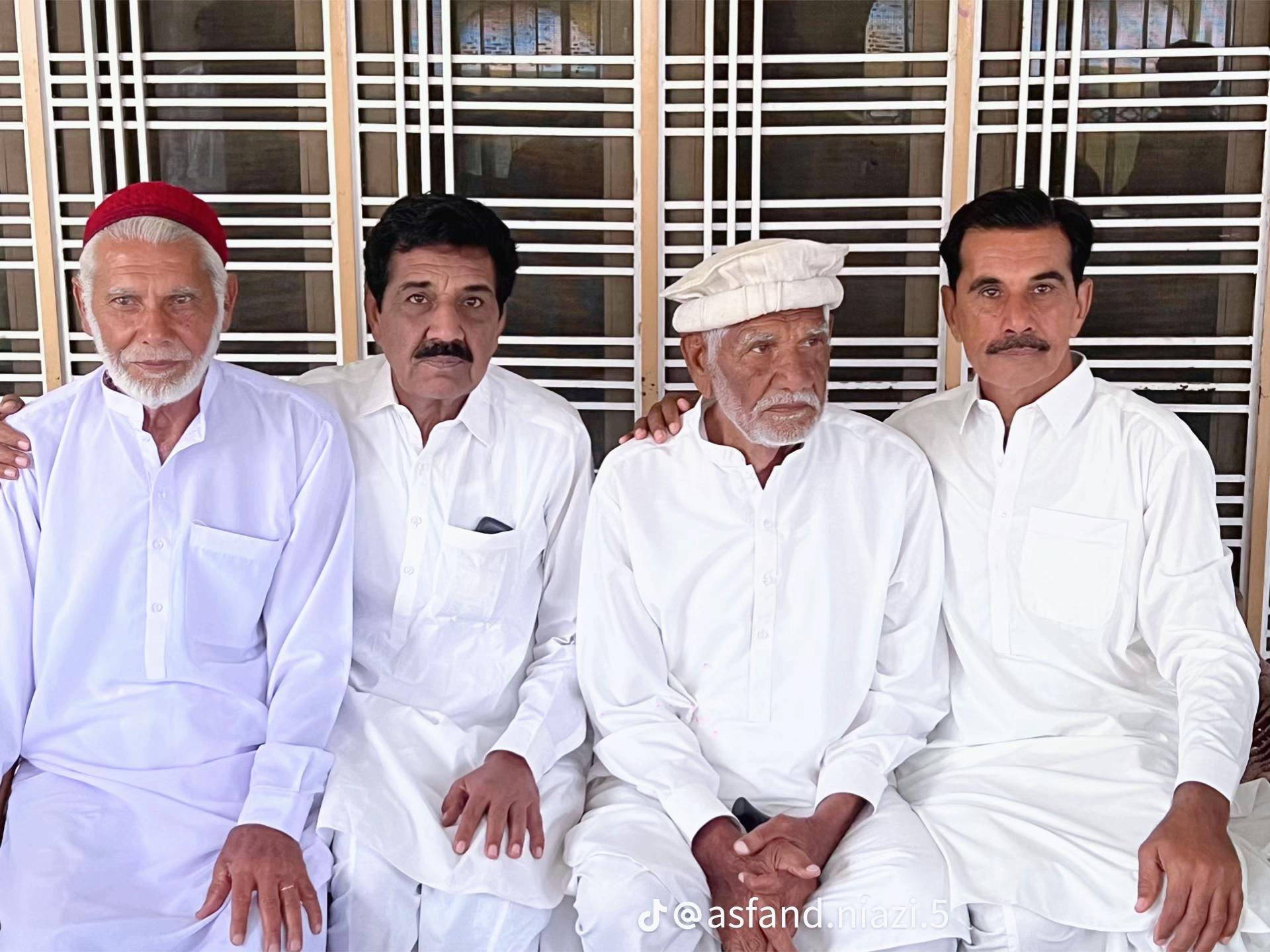 @Saadi khan Niazi