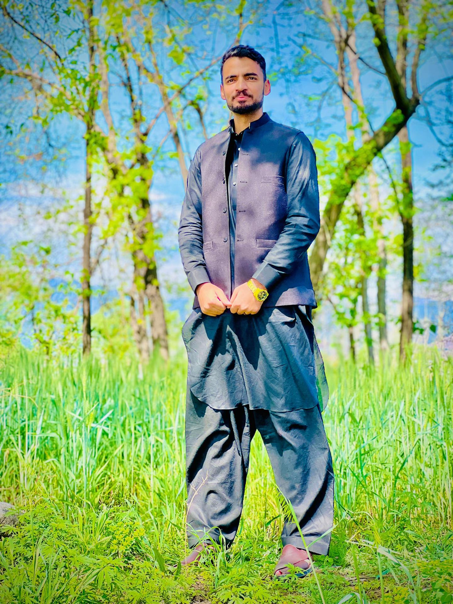 @FAHAD KHAN 🥀