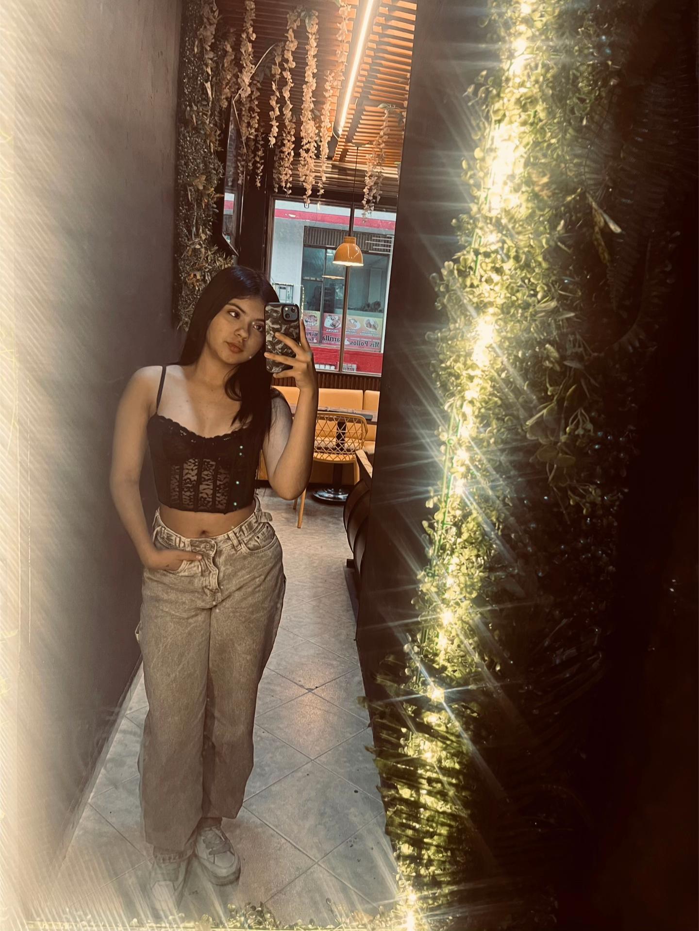 @𝓘𝓼𝓪𝓫𝓮𝓵𝓵𝓪 💋