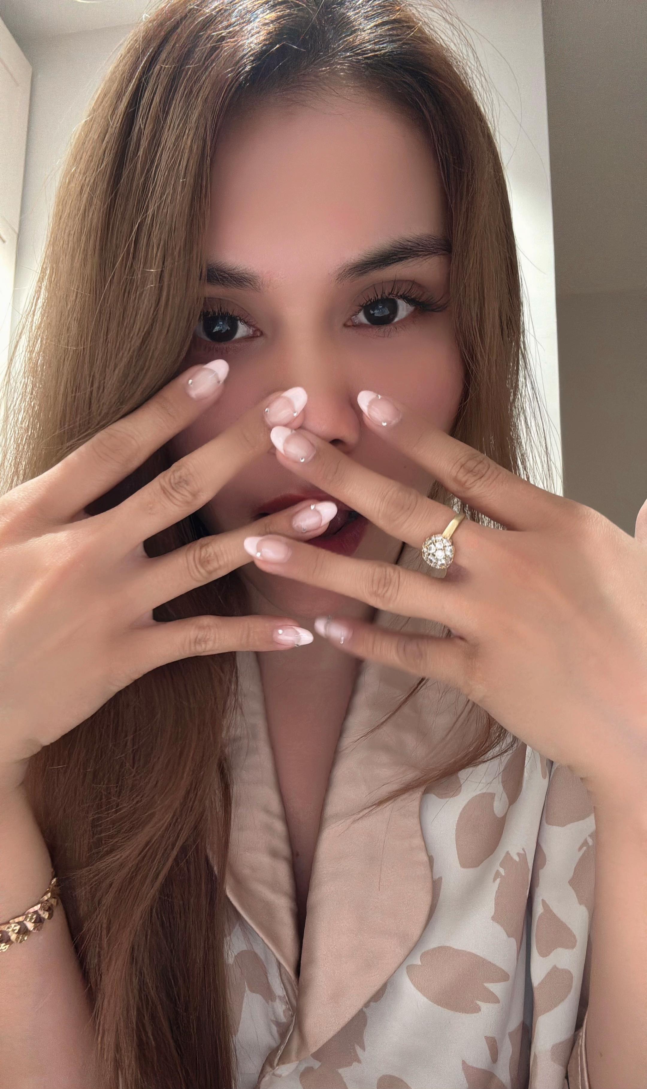 @angelaaa