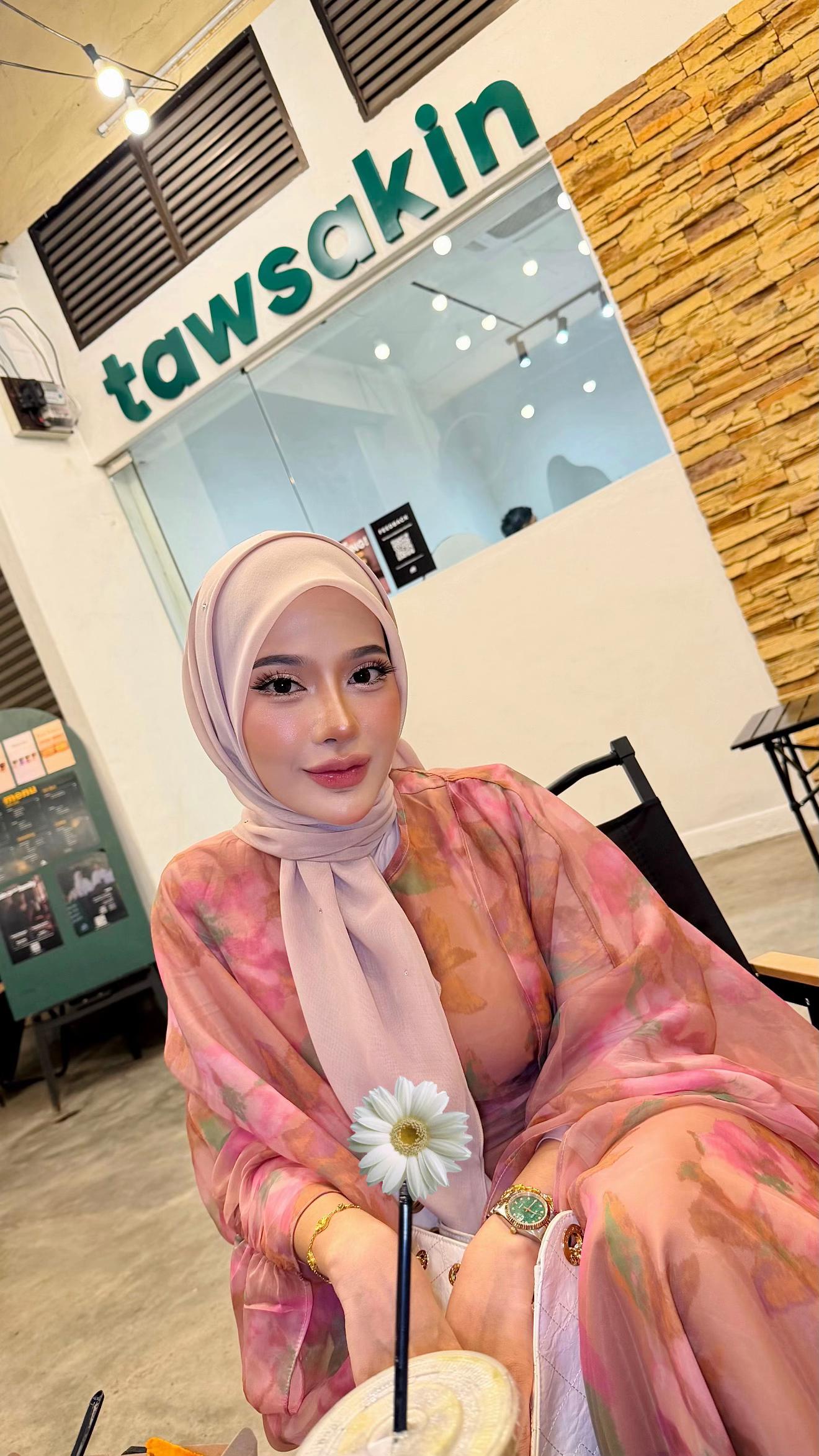 @PuteriAlyaa