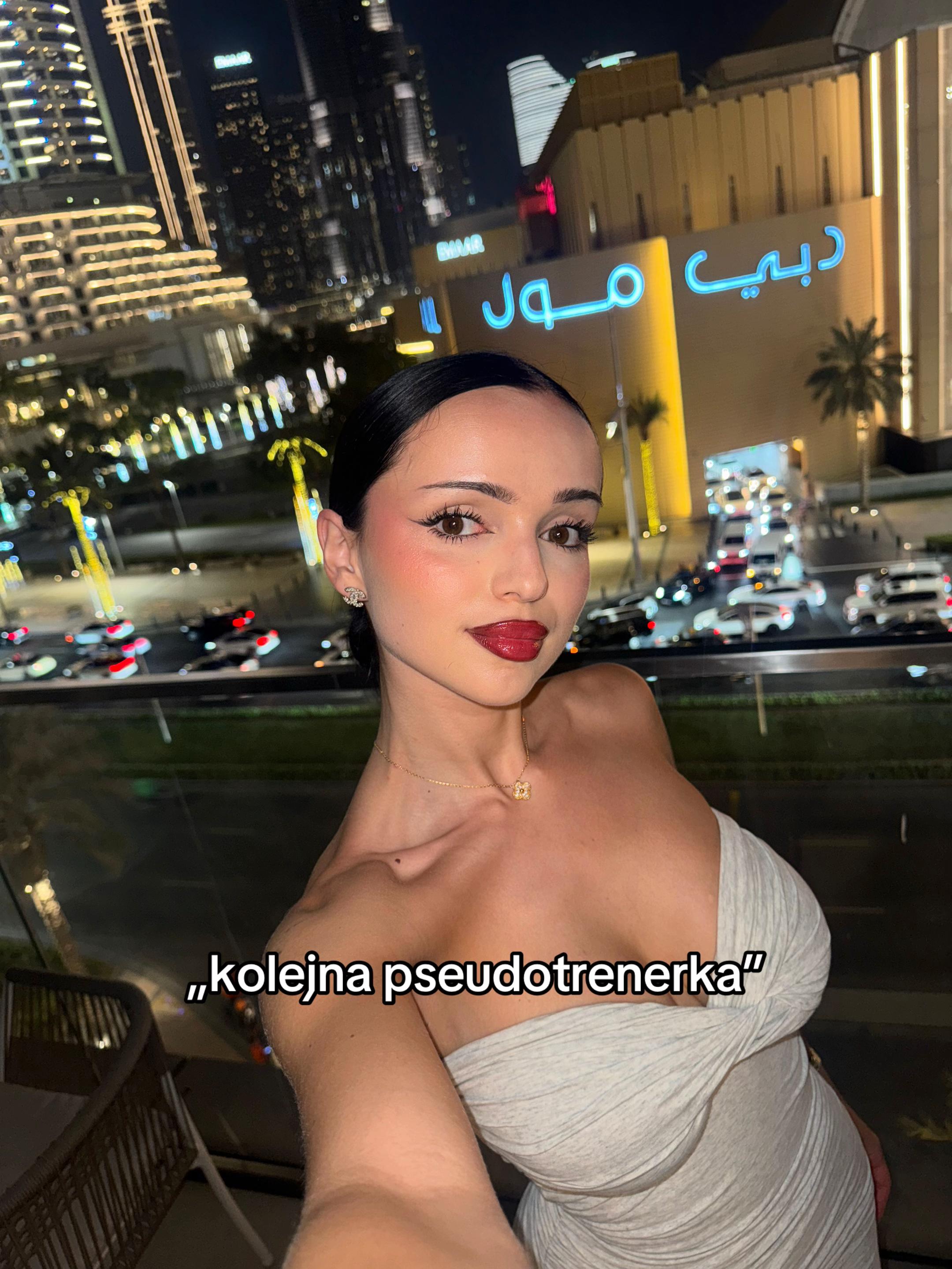 @NICOLE - trenerka kobiet